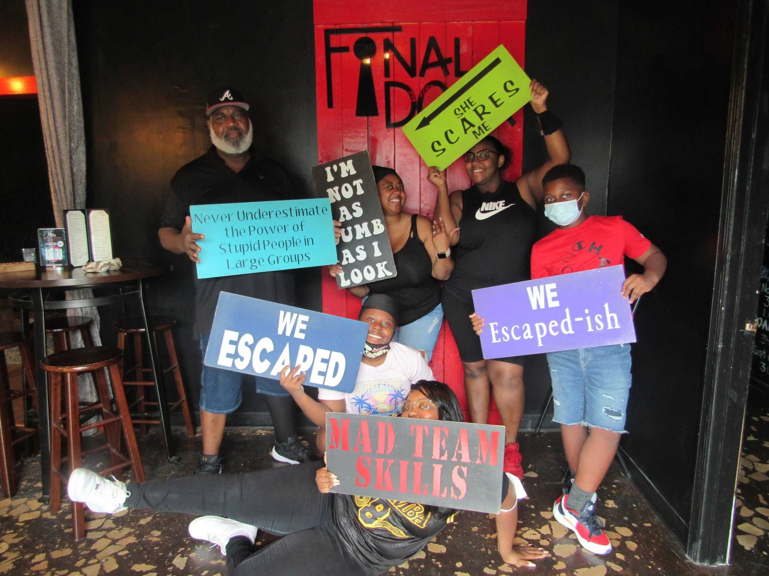 the-final-door-escape-room-columbia-sc-team-photos-04-16-22 (12).JPG