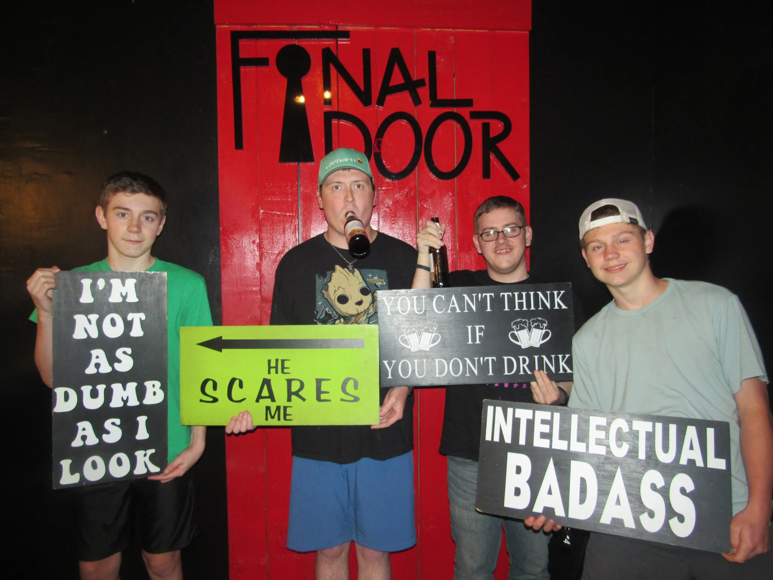 the-final-door-escape-room-columbia-sc-team-photos-04-17-22 (7).JPG