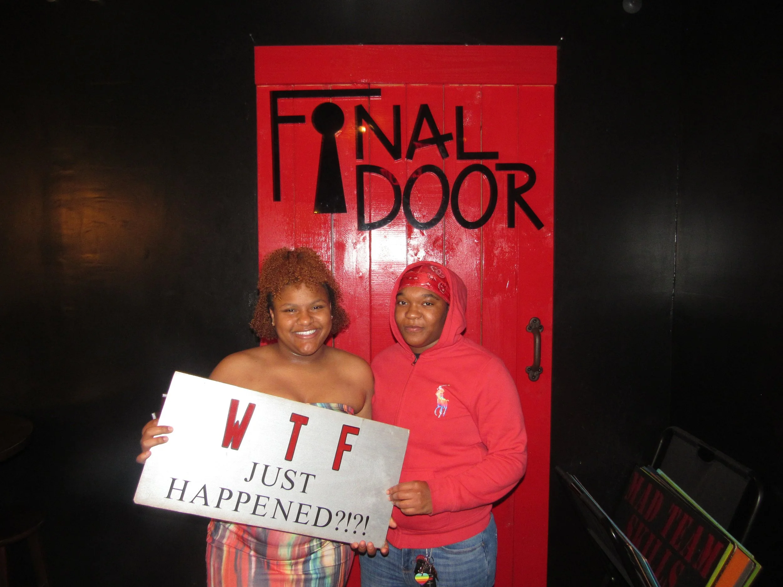 the-final-door-escape-room-columbia-sc-team-photos-04-17-22 (12).JPG