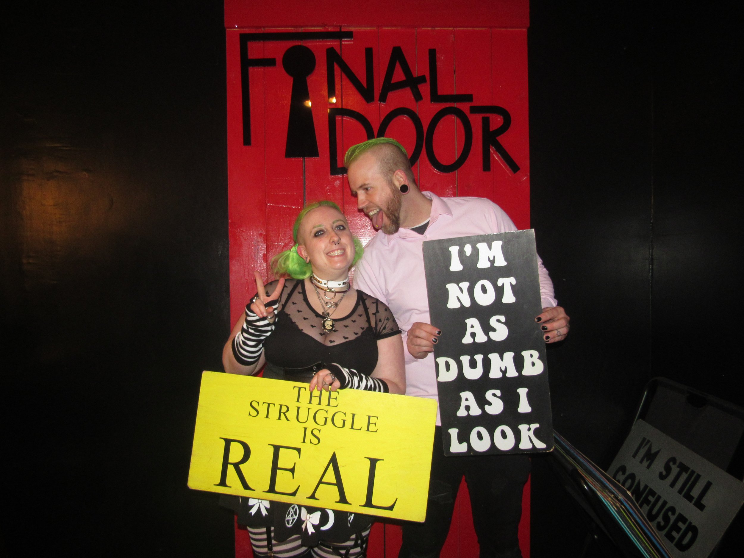 the-final-door-escape-room-columbia-sc-team-photos-04-22-22 (8).JPG