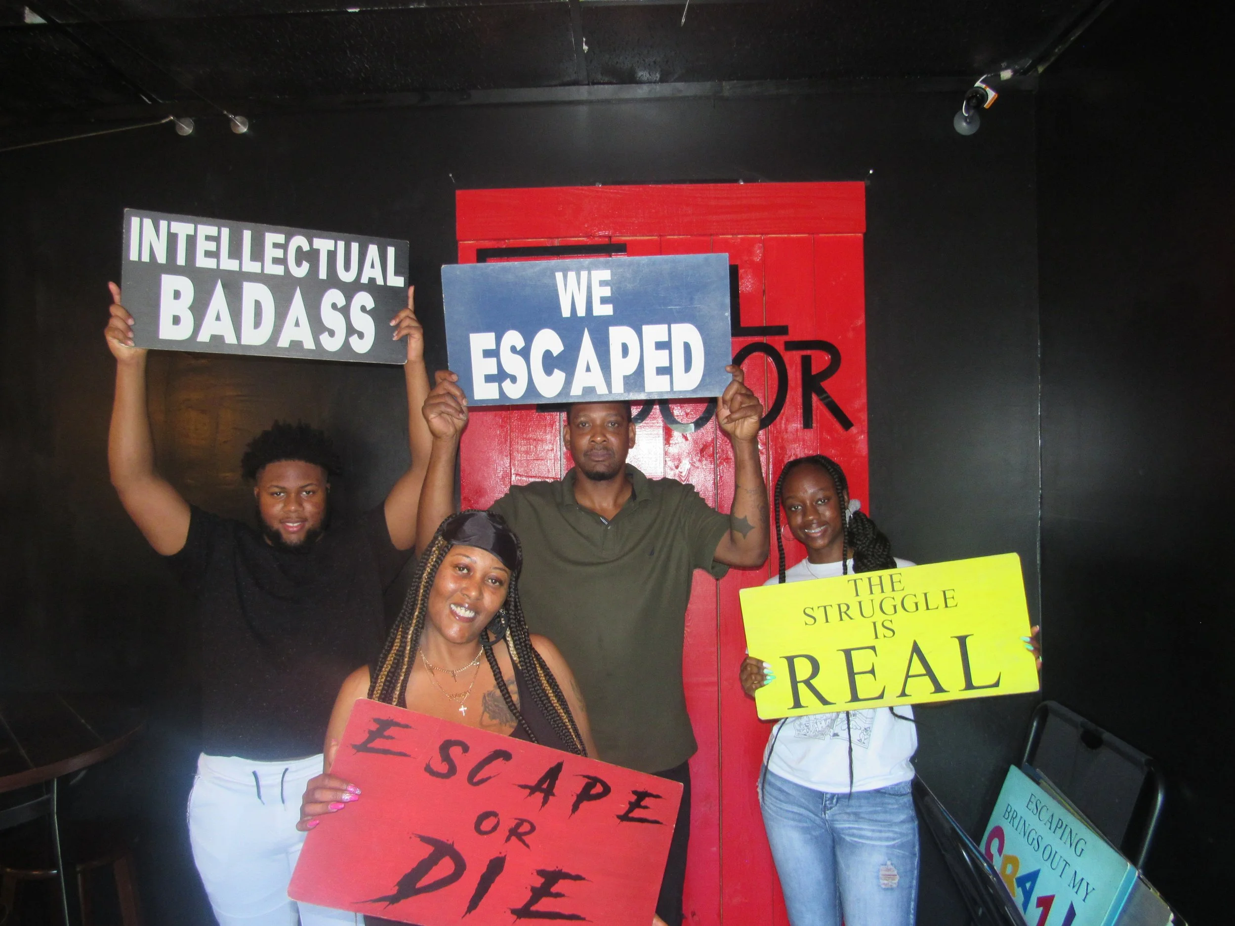 the-final-door-escape-room-columbia-sc-team-photos-04-24-22  (2).JPG