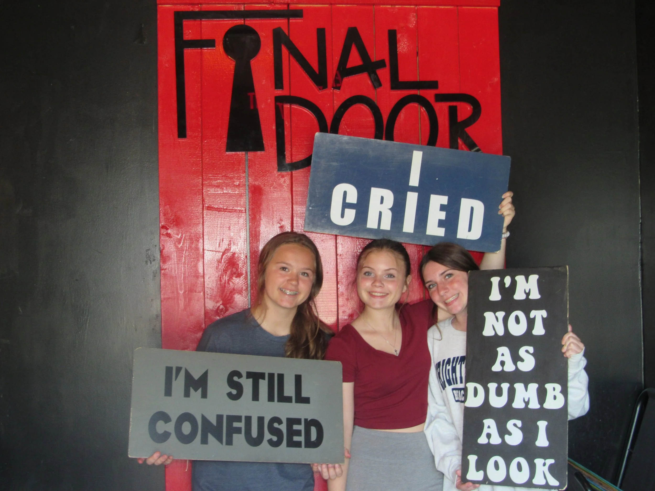 the-final-door-escape-room-columbia-sc-team-photos-04-24-22  (6).JPG
