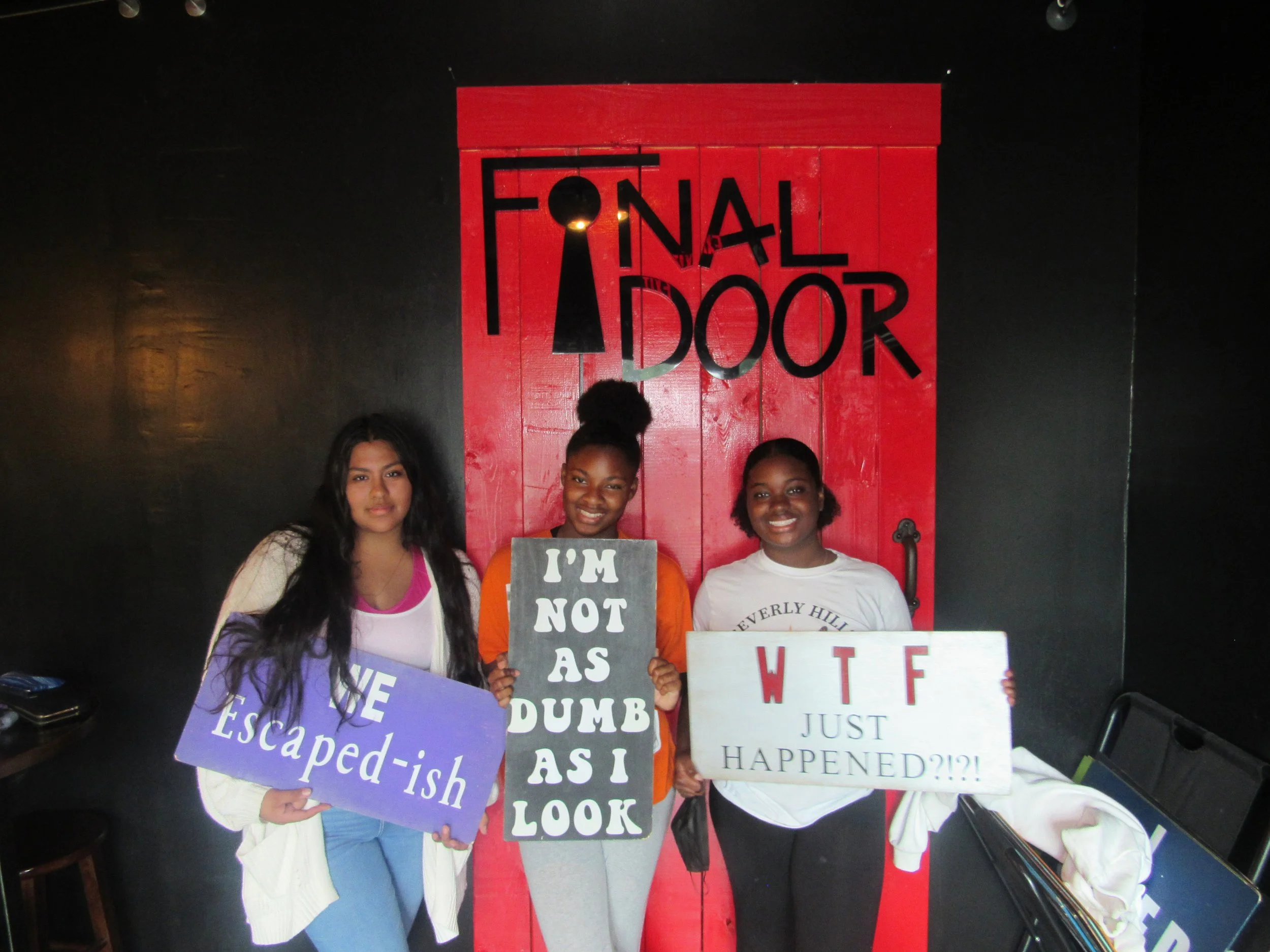 the-final-door-escape-room-columbia-sc-team-photos-05-01-22 (7).JPG