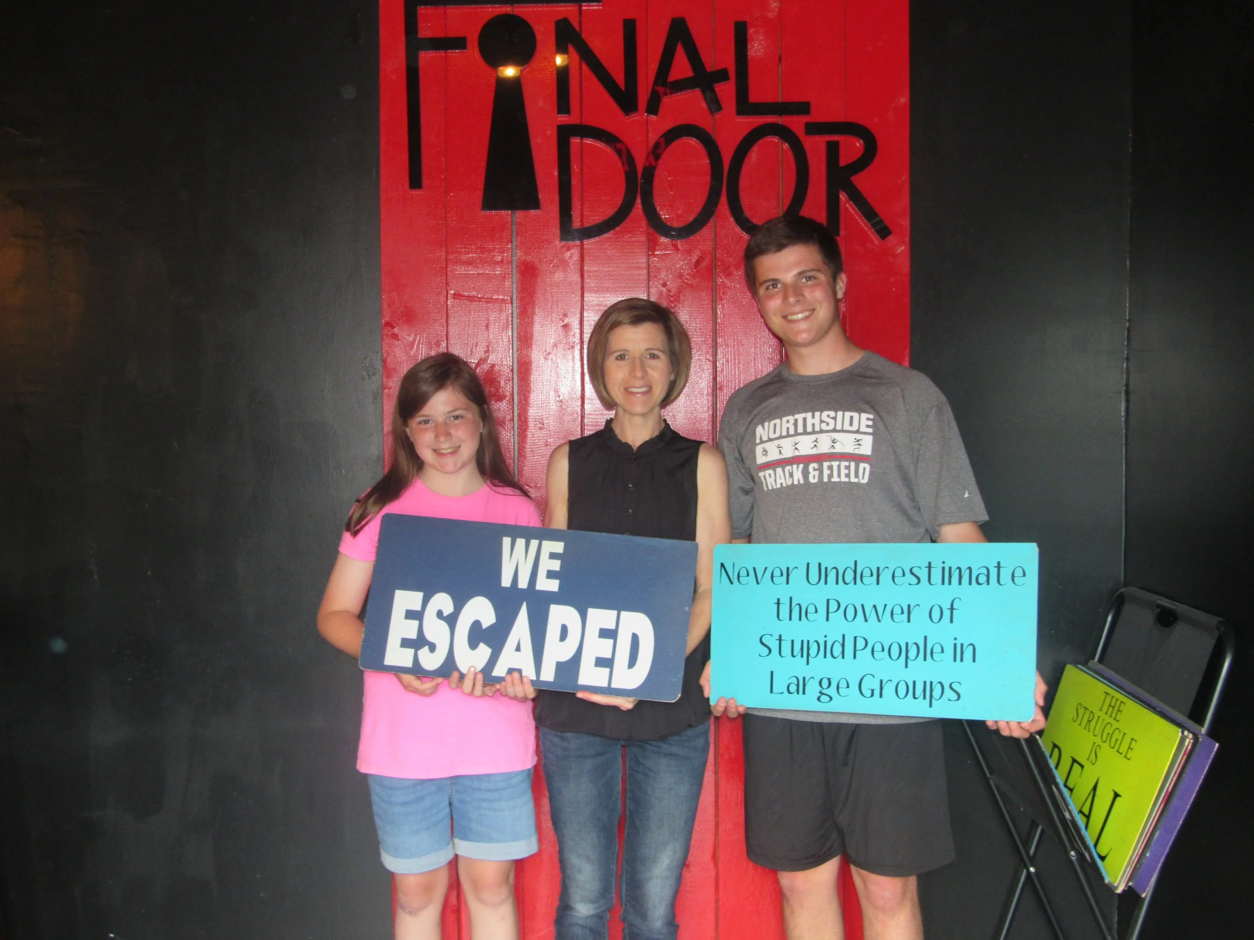 the-final-door-escape-room-columbia-sc-team-photos-05-07-22 (11).JPG