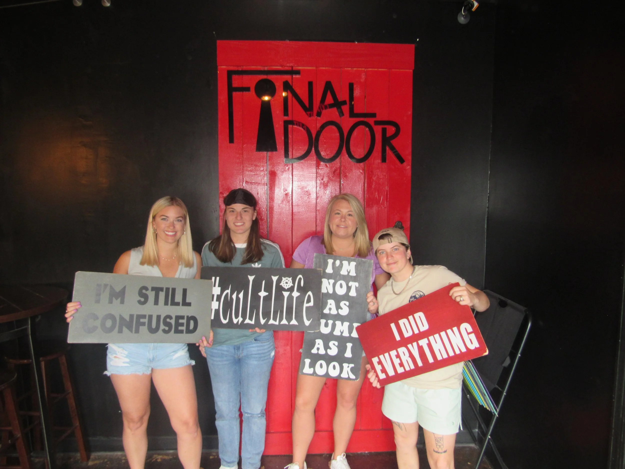 the-final-door-escape-room-columbia-sc-team-photos-05-07-22 (12).JPG