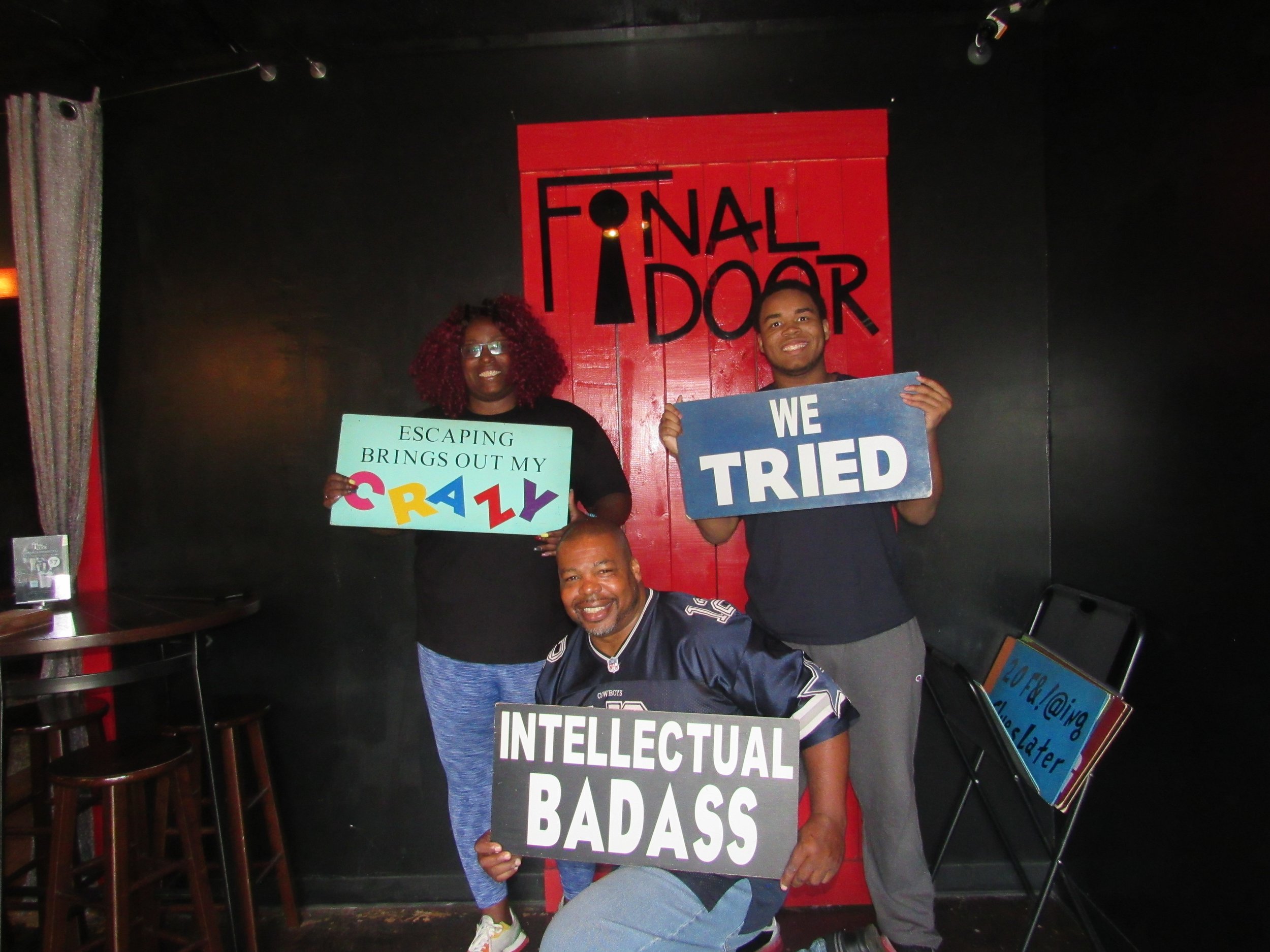 the-final-door-escape-room-columbia-sc-team-photos-05-14-22 (9).JPG