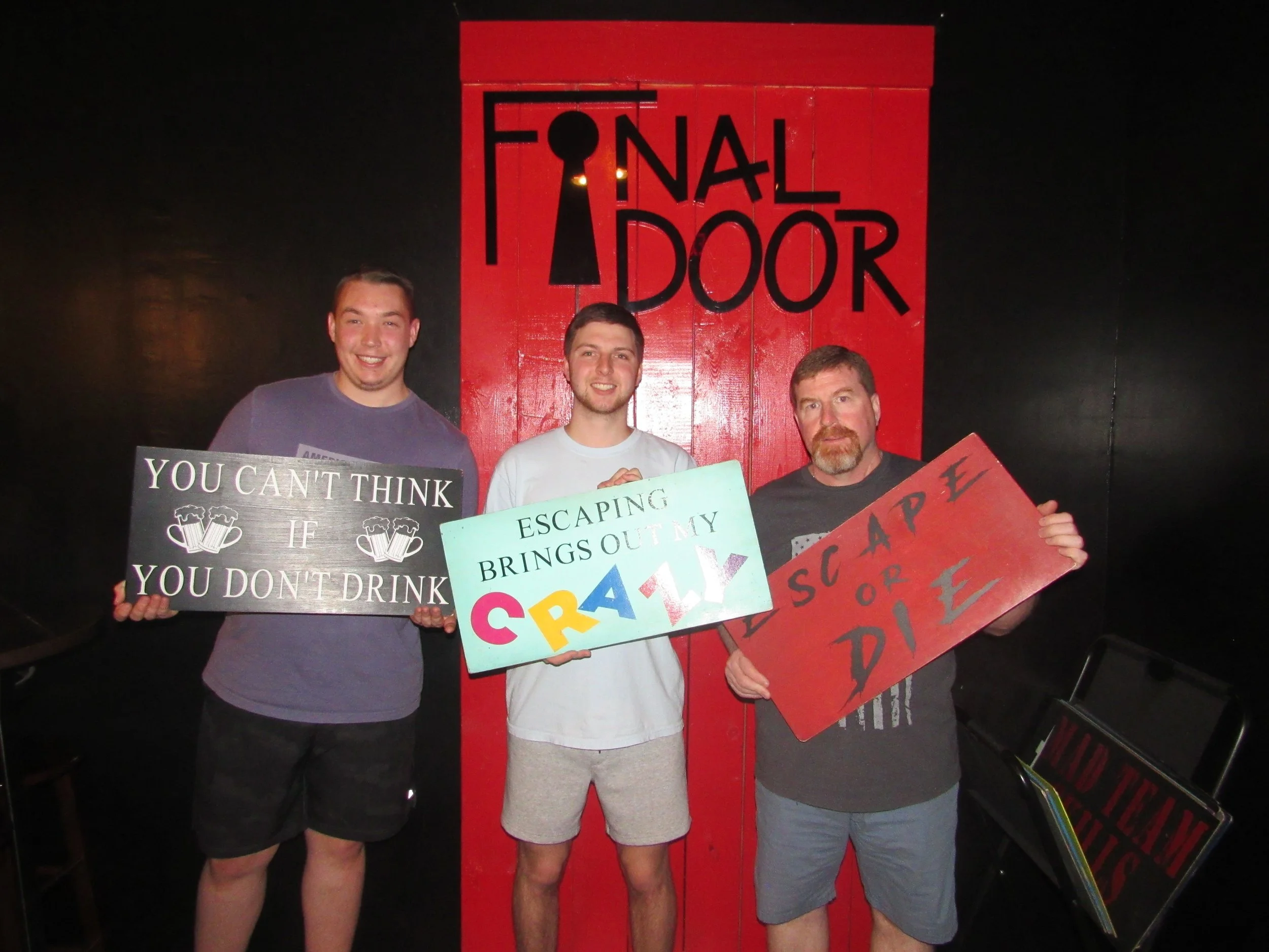 the-final-door-escape-room-columbia-sc-team-photos-05-20-22 (4).JPG