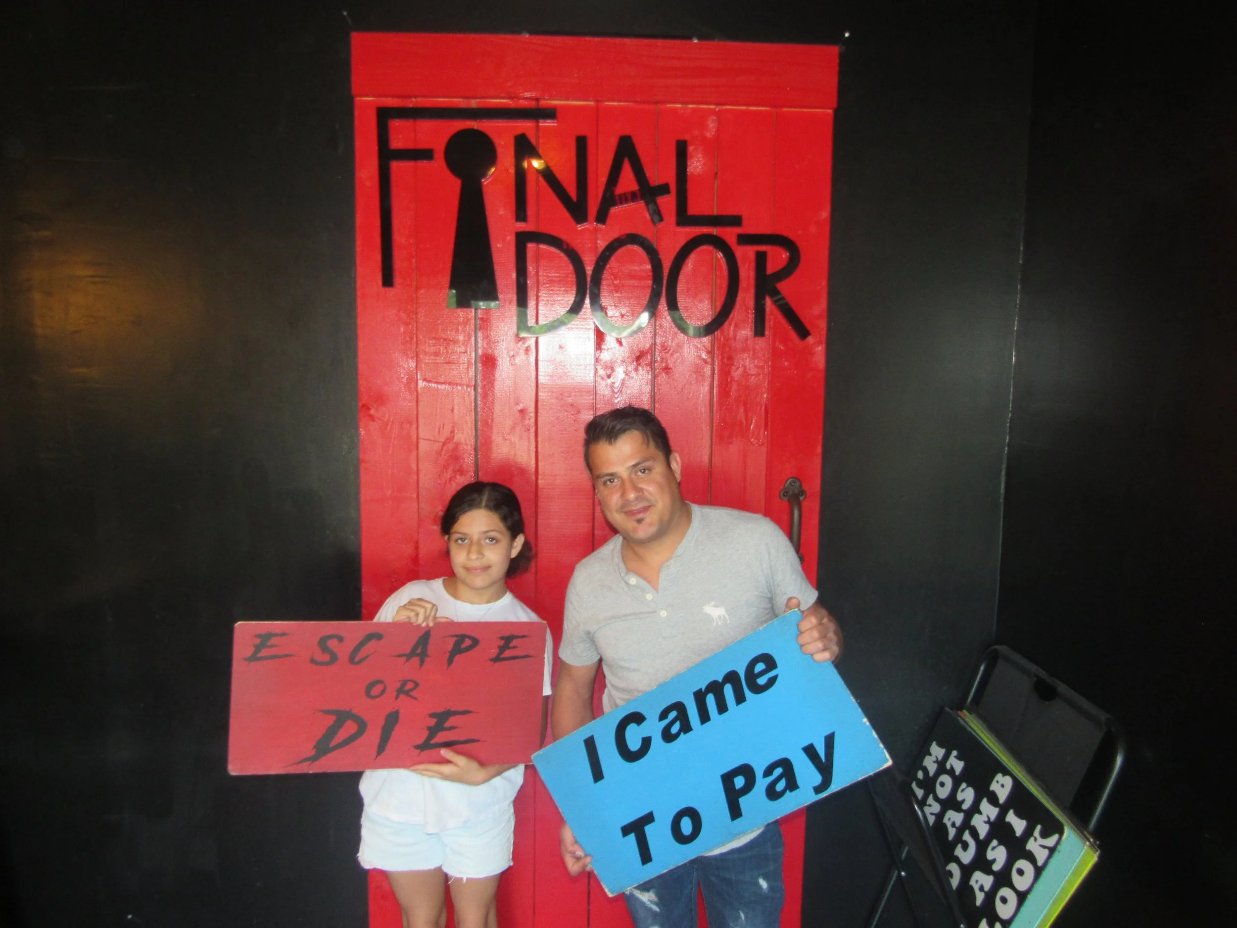 the-final-door-escape-room-columbia-sc-team-photos-05-22-22 (7).JPG