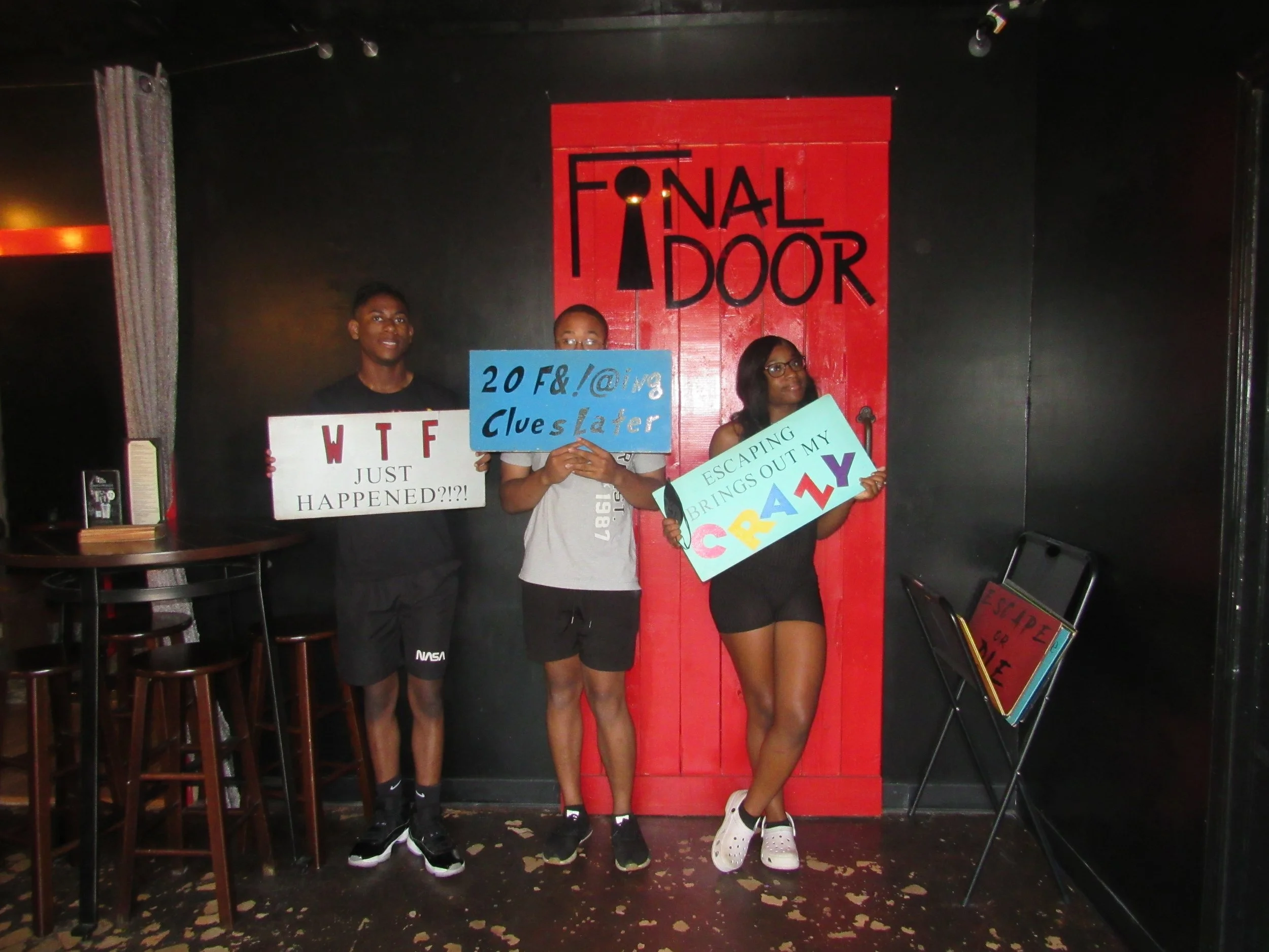 the-final-door-escape-room-columbia-sc-team-photos-05-31-22 (3).JPG