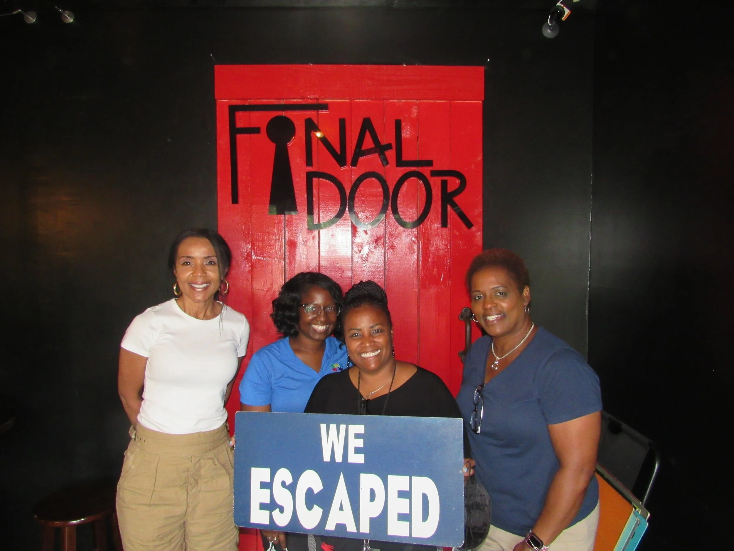 the-final-door-escape-room-columbia-sc-team-photos-06-02-22 (3).JPG
