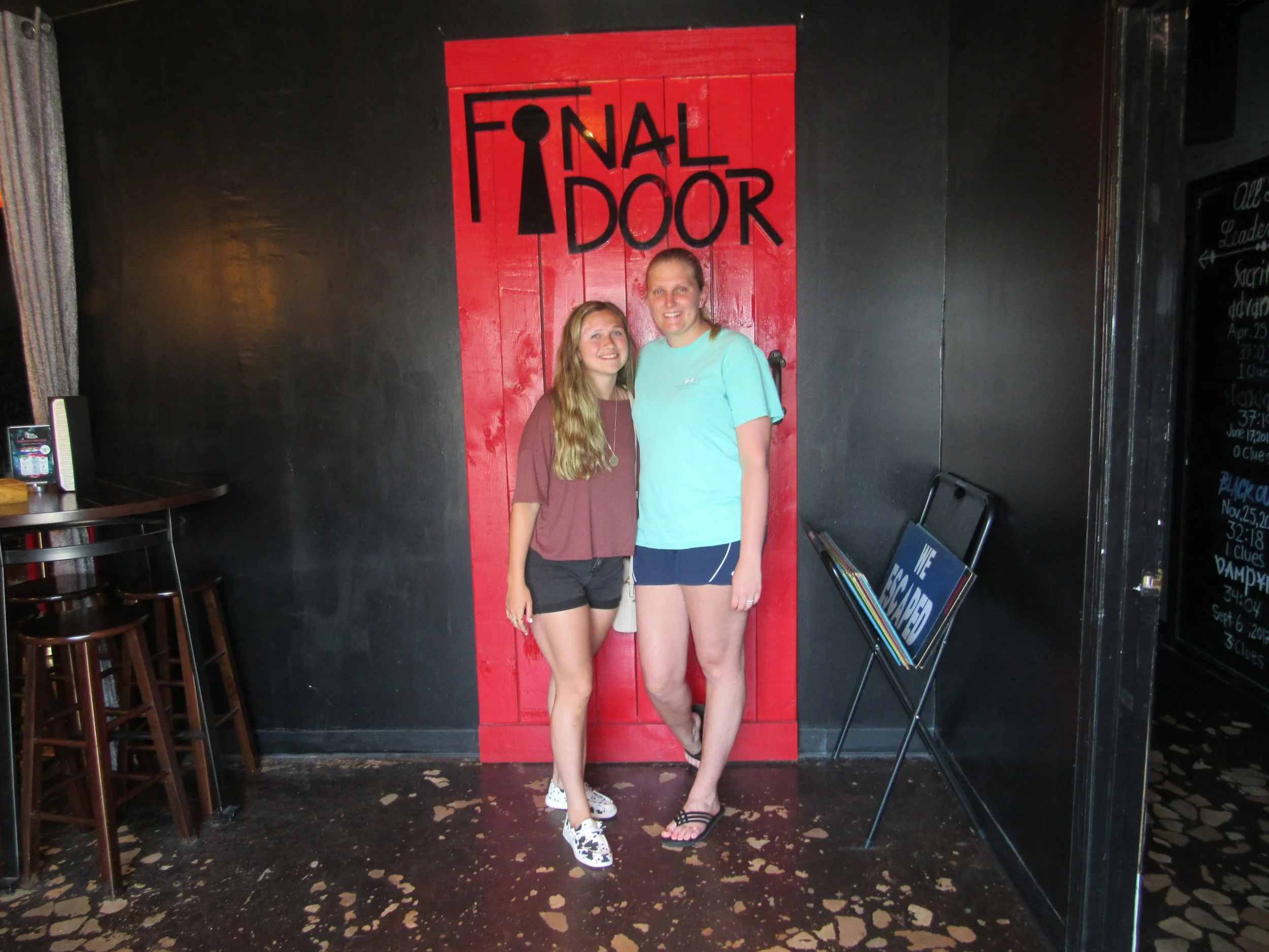 the-final-door-escape-room-columbia-sc-team-photos-06-04-22 (4).JPG