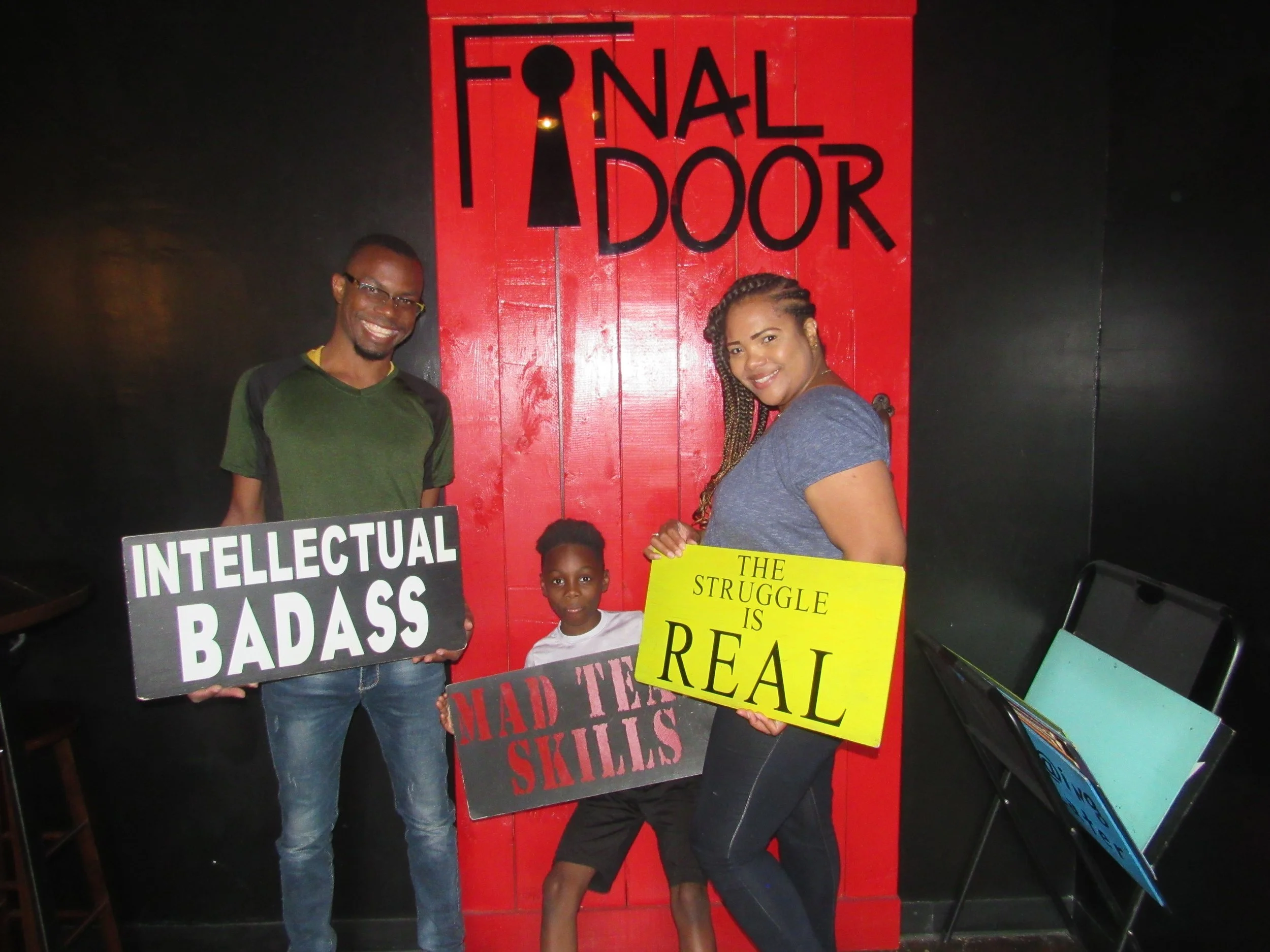 the-final-door-escape-room-columbia-sc-team-photos-06-04-22 (7).JPG