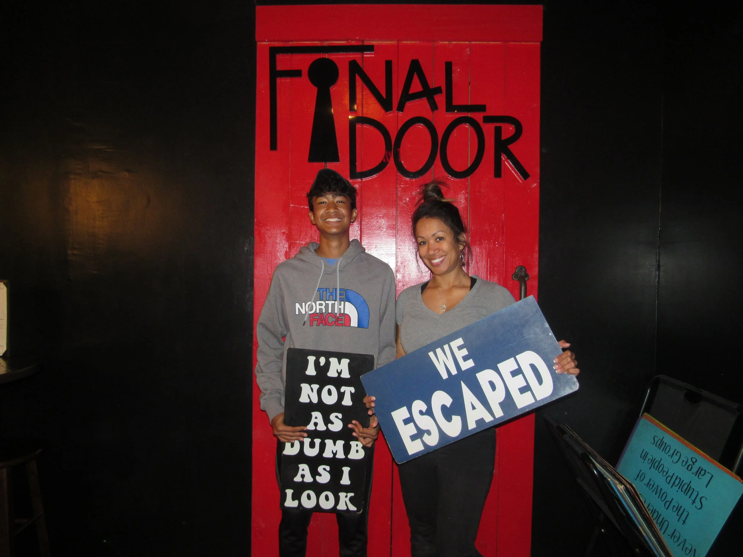the-final-door-escape-room-columbia-sc-team-photos-06-04-22 (20).JPG
