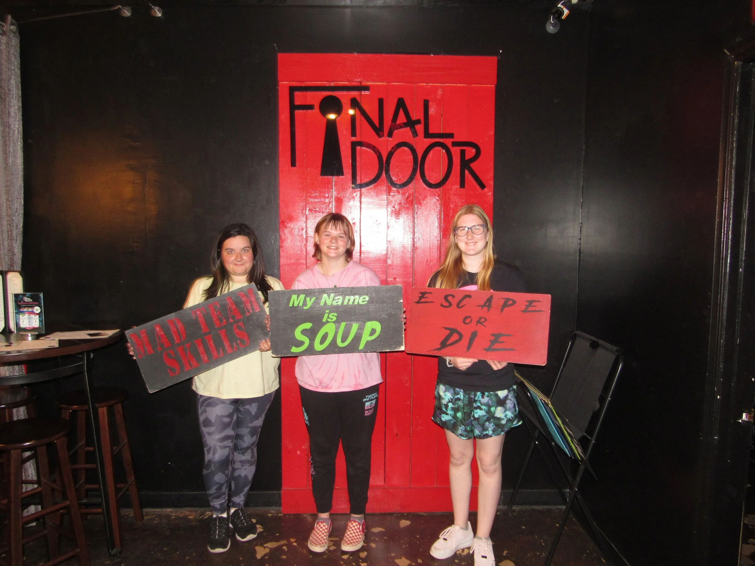 the-final-door-escape-room-columbia-sc-team-photos-06-05-22 (12).JPG