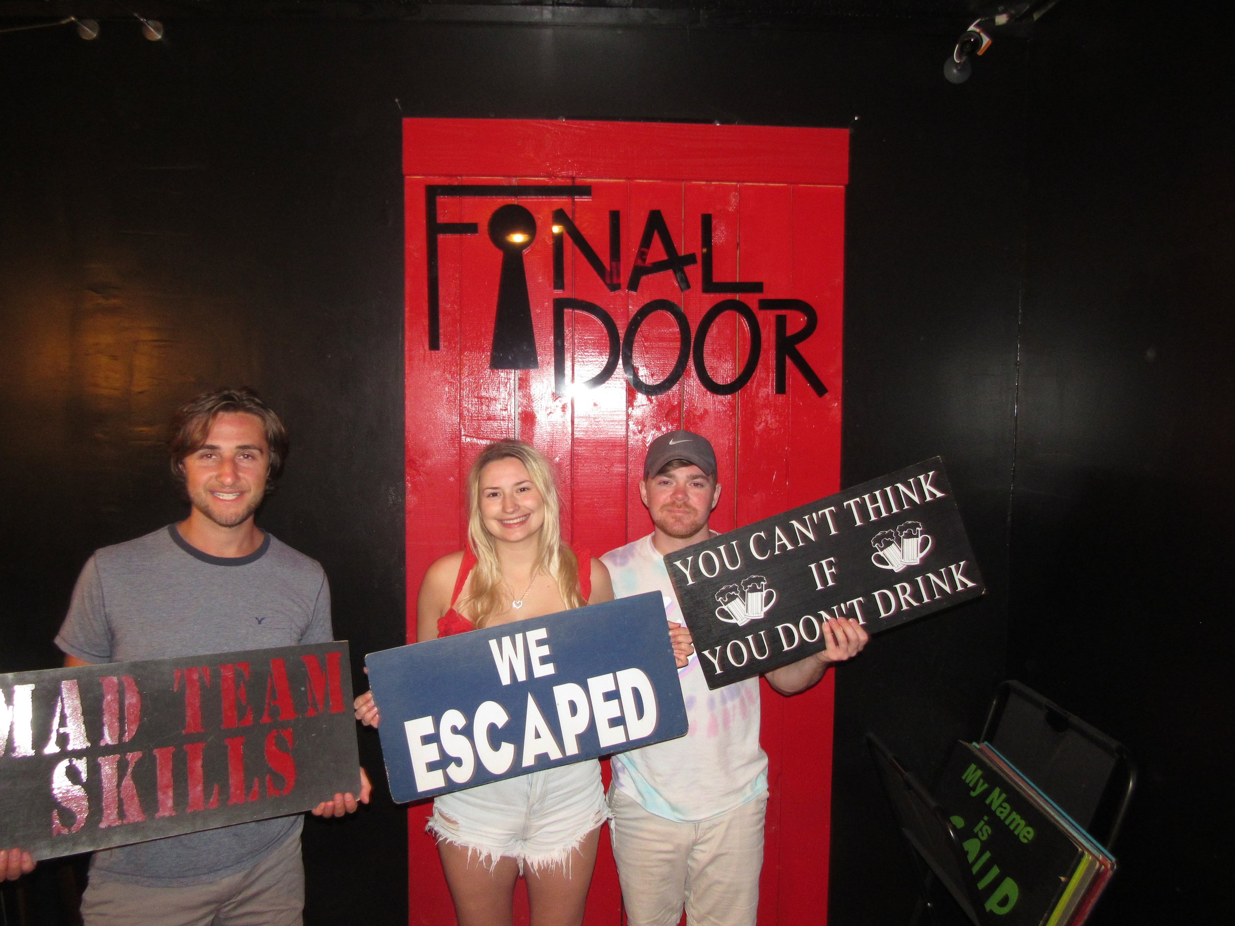 the-final-door-escape-room-columbia-sc-team-photos-06-09-22 (8).JPG