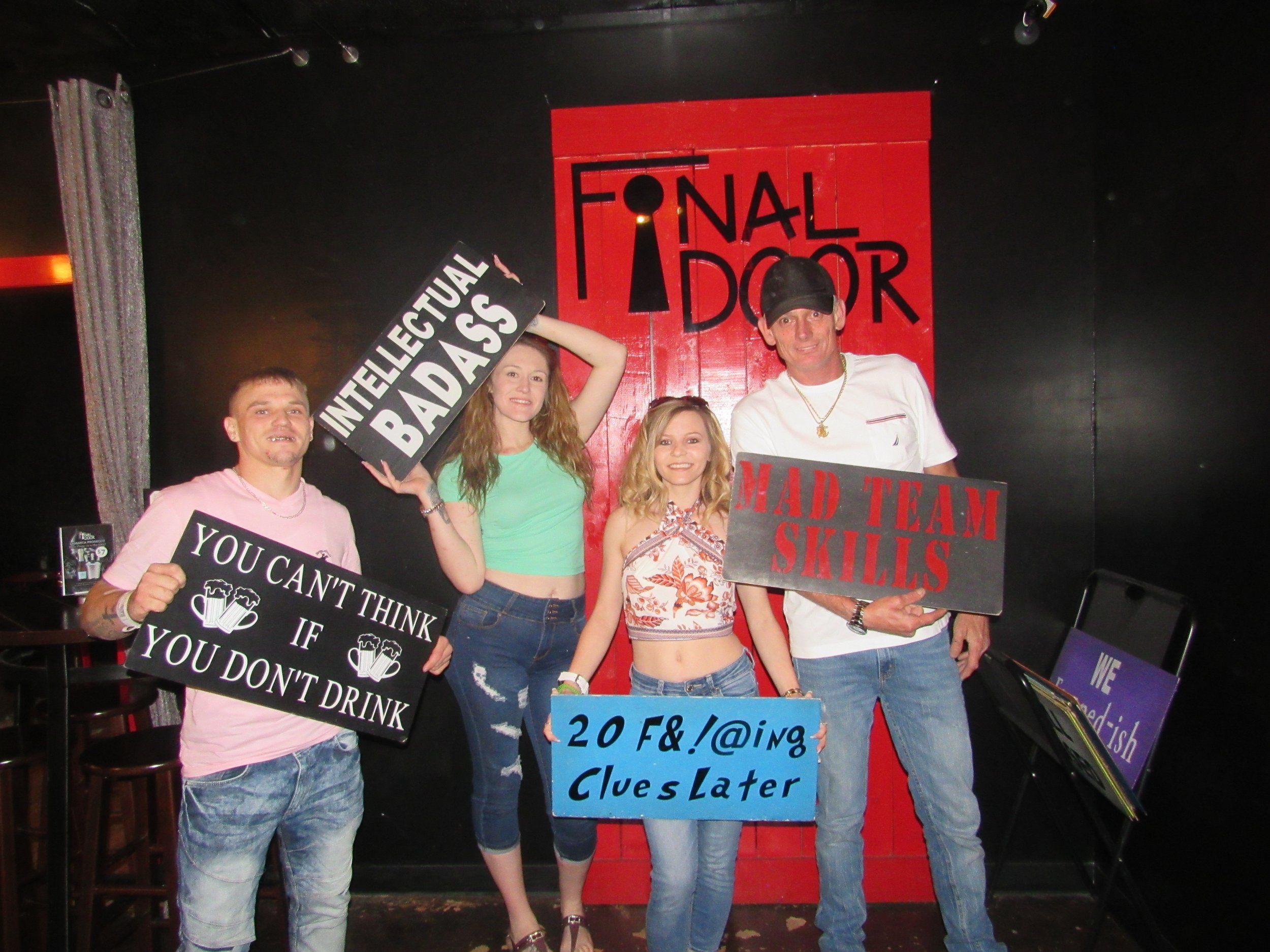 the-final-door-escape-room-columbia-sc-team-photos-06-10-22 (9).JPG
