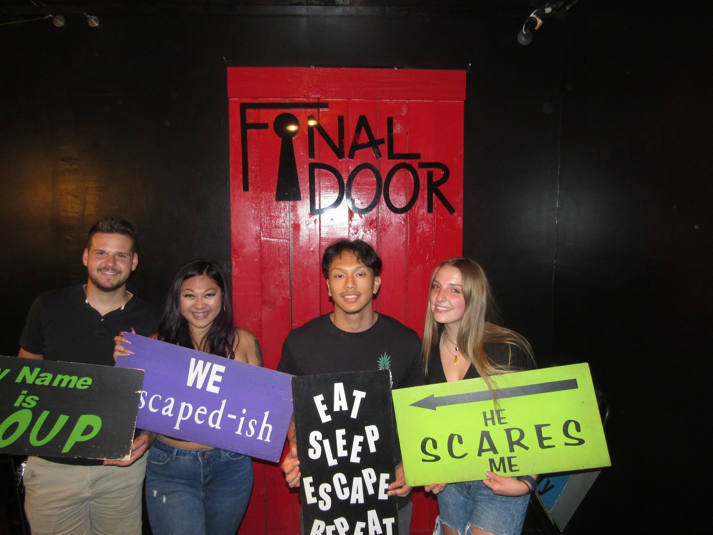 the-final-door-escape-room-columbia-sc-team-photos-06-11-22 (21).JPG