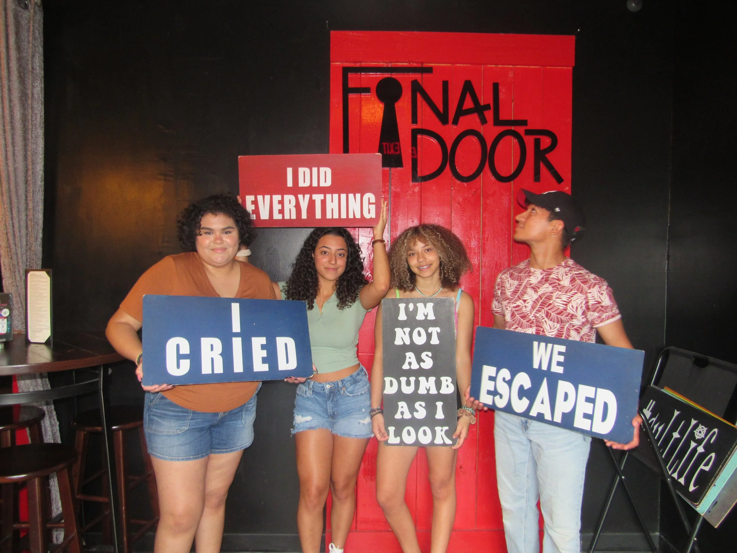 the-final-door-escape-room-columbia-sc-team-photos-06-12-22 (8).JPG