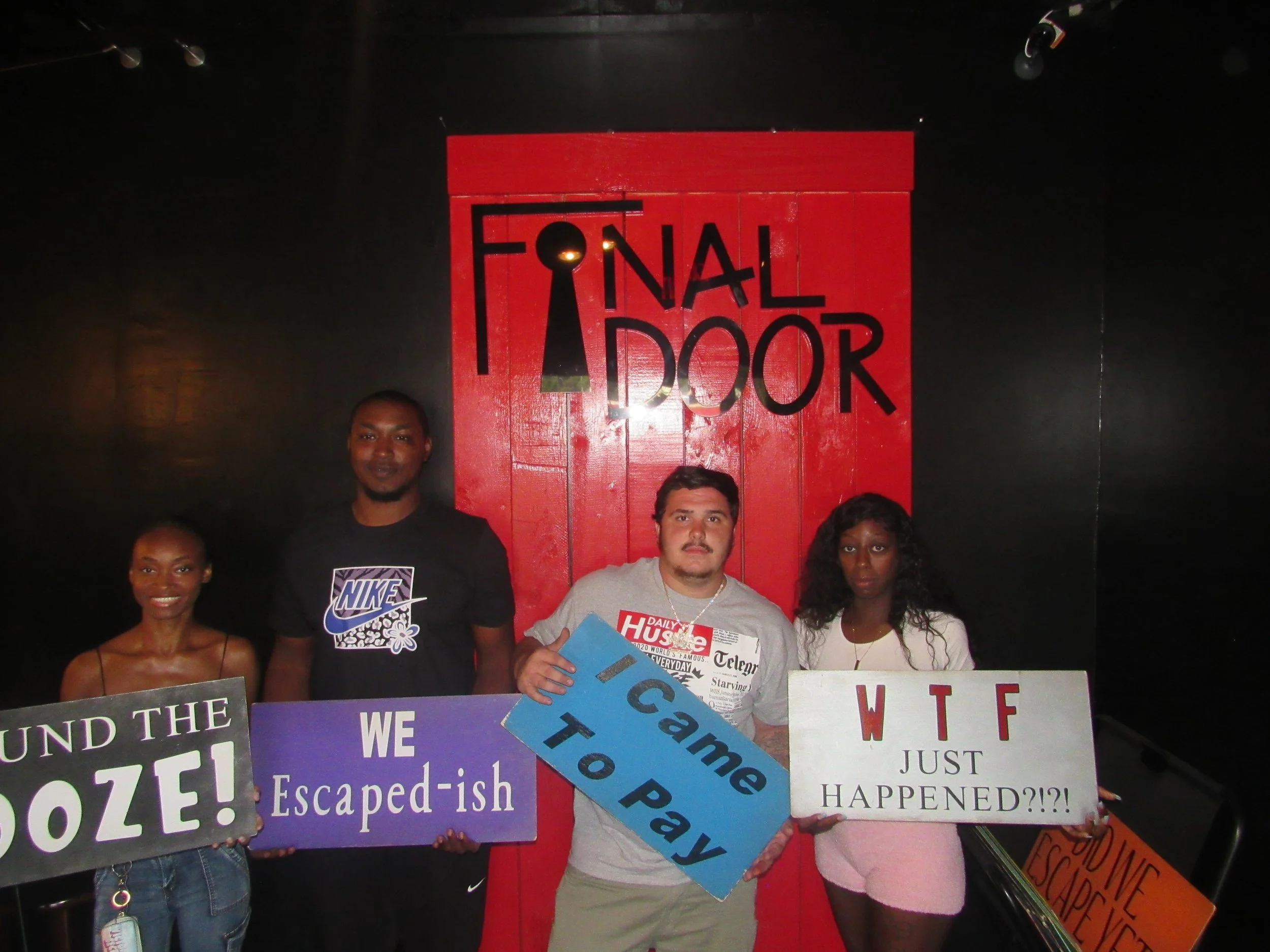 the-final-door-escape-room-columbia-sc-team-photos-06-12-22 (10).JPG