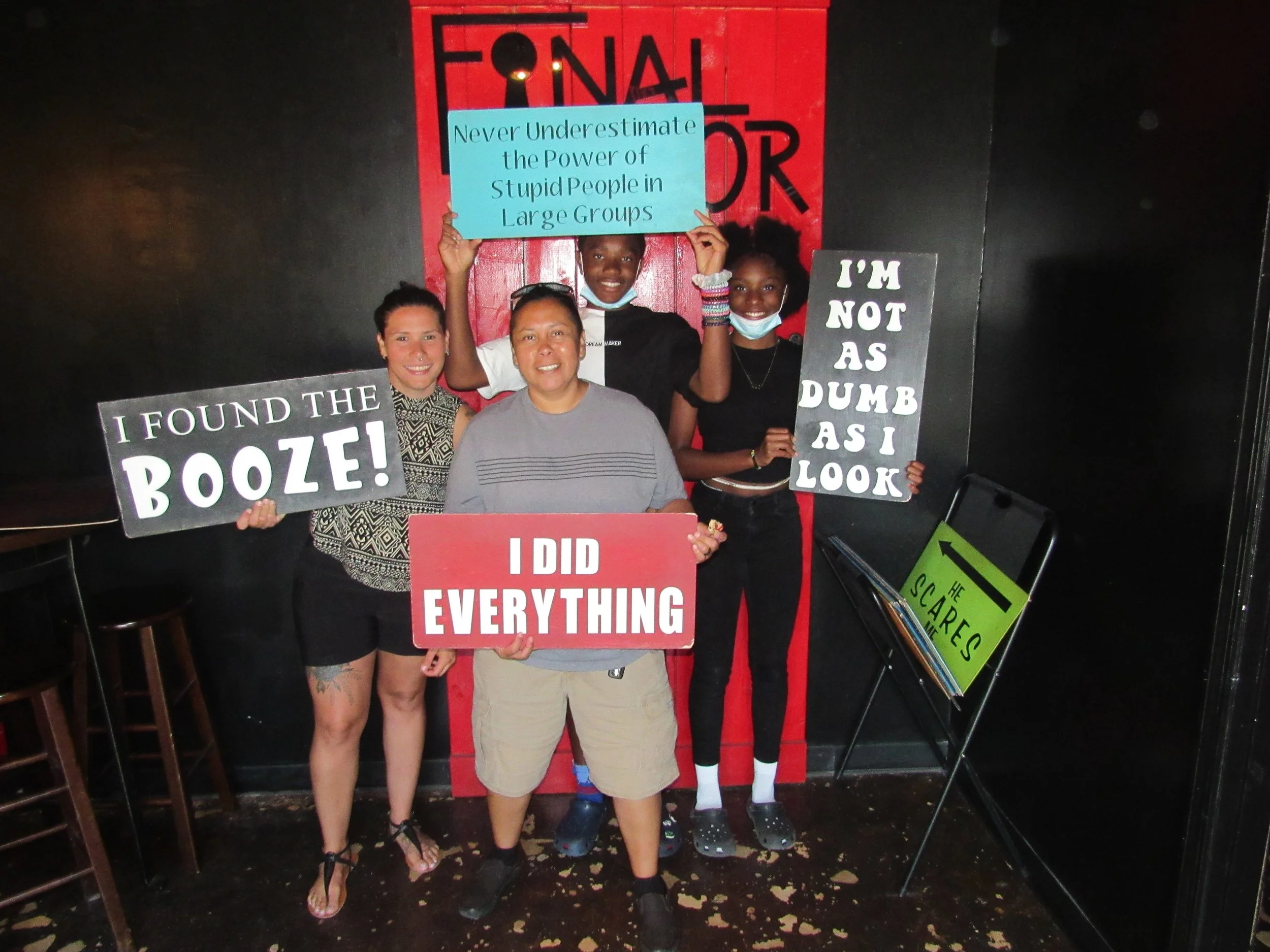 the-final-door-escape-room-columbia-sc-team-photos-06-18-22 (2).JPG