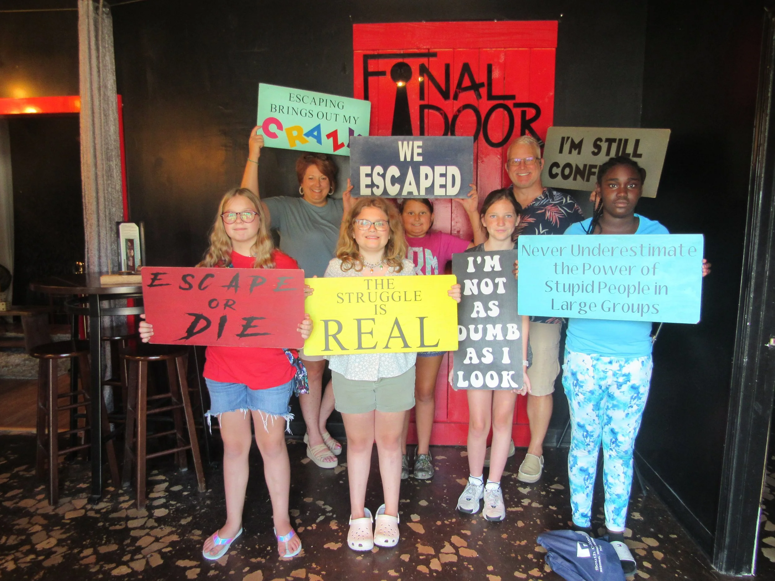 the-final-door-escape-room-columbia-sc-team-photos-06-18-22 (5).JPG