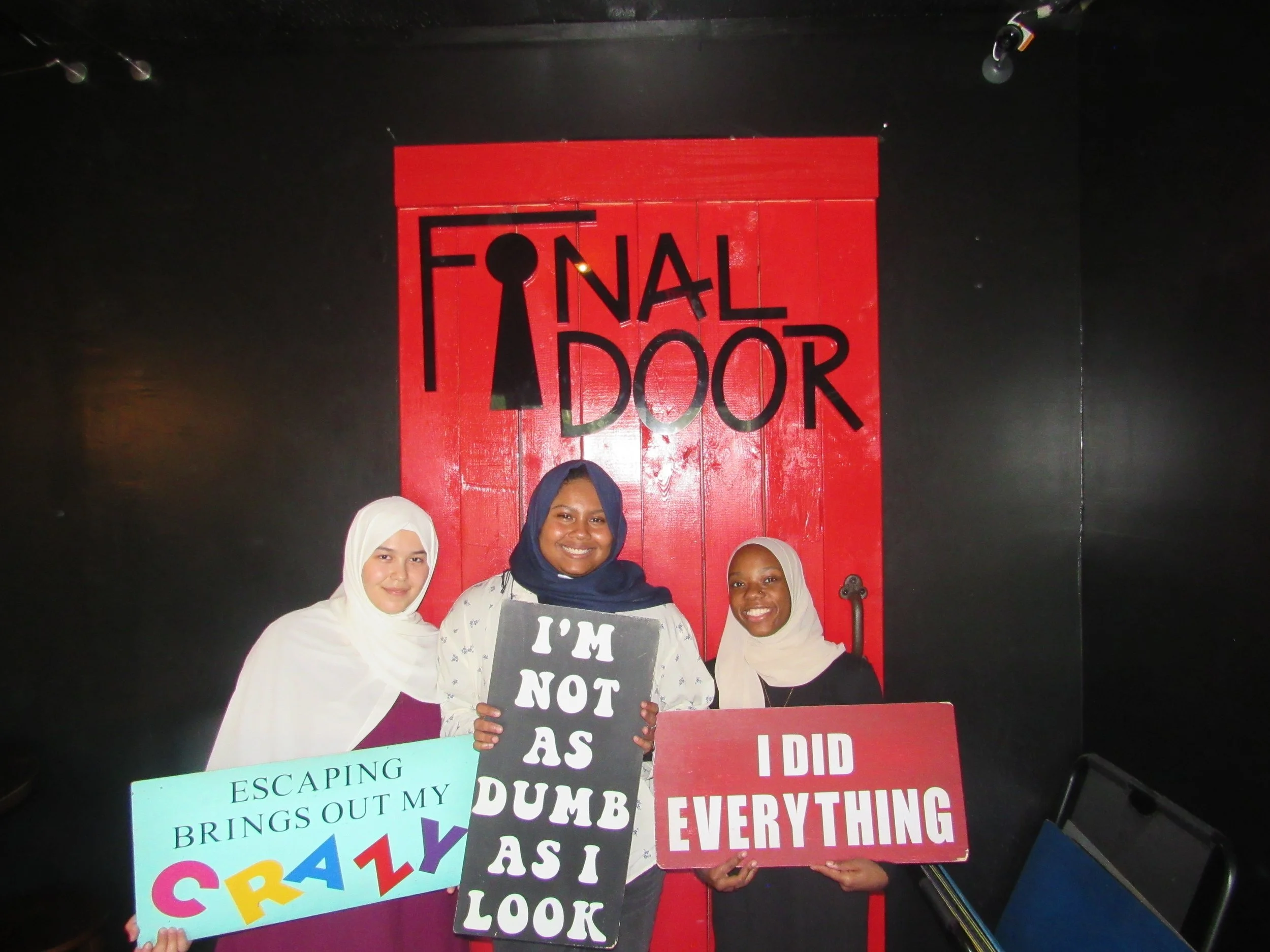 the-final-door-escape-room-columbia-sc-team-photos-06-18-22 (10).JPG