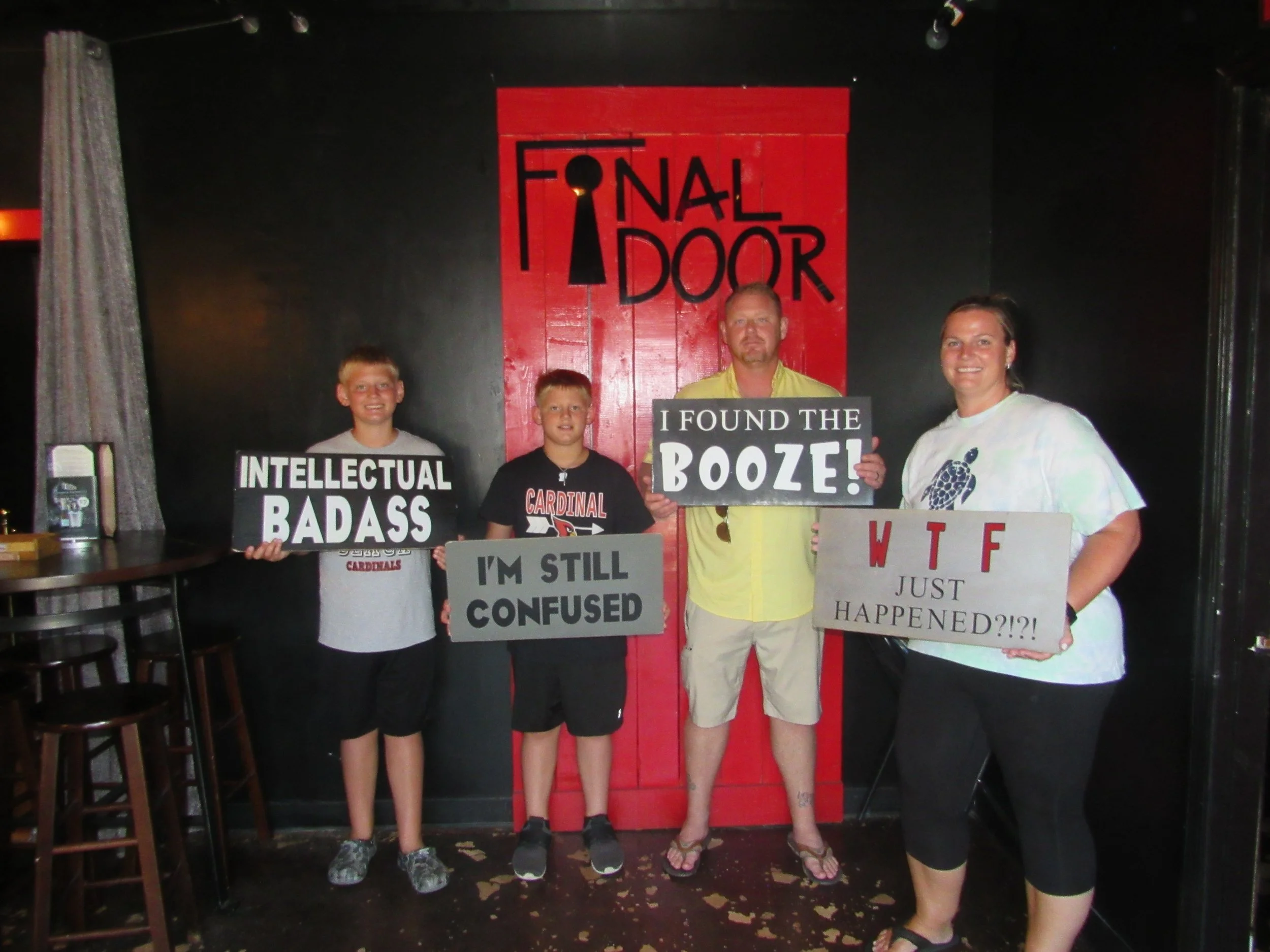 the-final-door-escape-room-columbia-sc-team-photos-06-24-22 (3).JPG