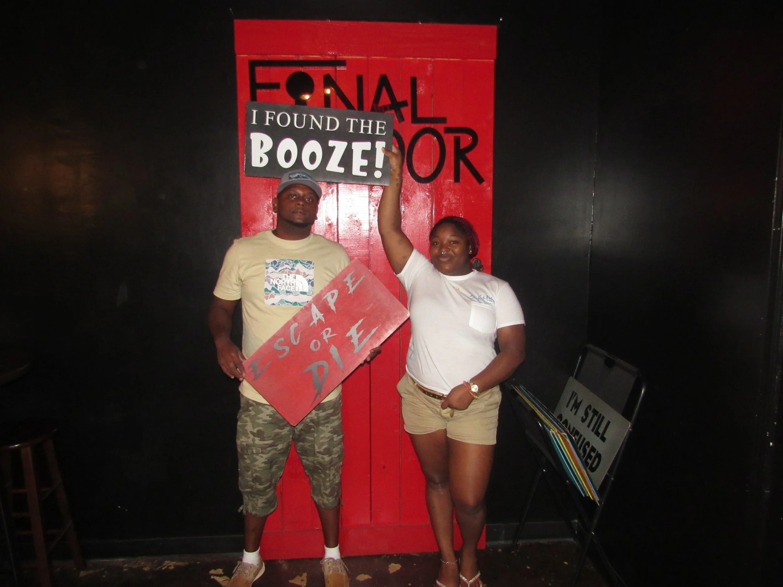 the-final-door-escape-room-columbia-sc-team-photos-07-06-22 (4).JPG