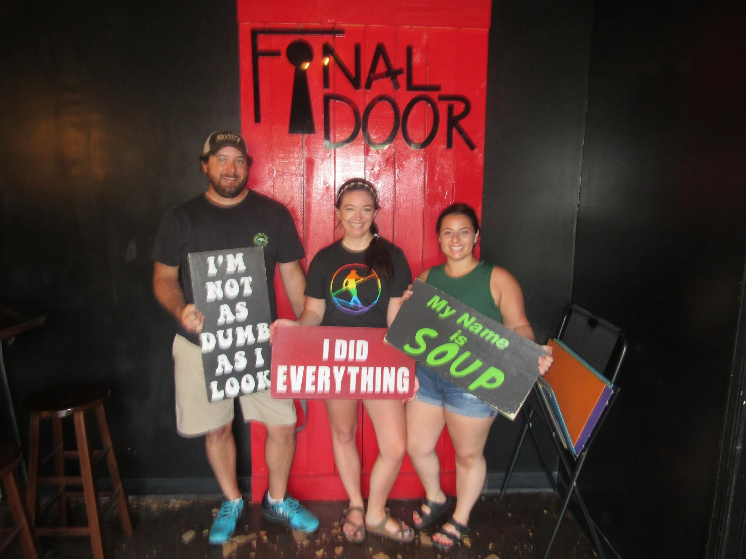 the-final-door-escape-room-columbia-sc-team-photos-07-08-22 (3).JPG