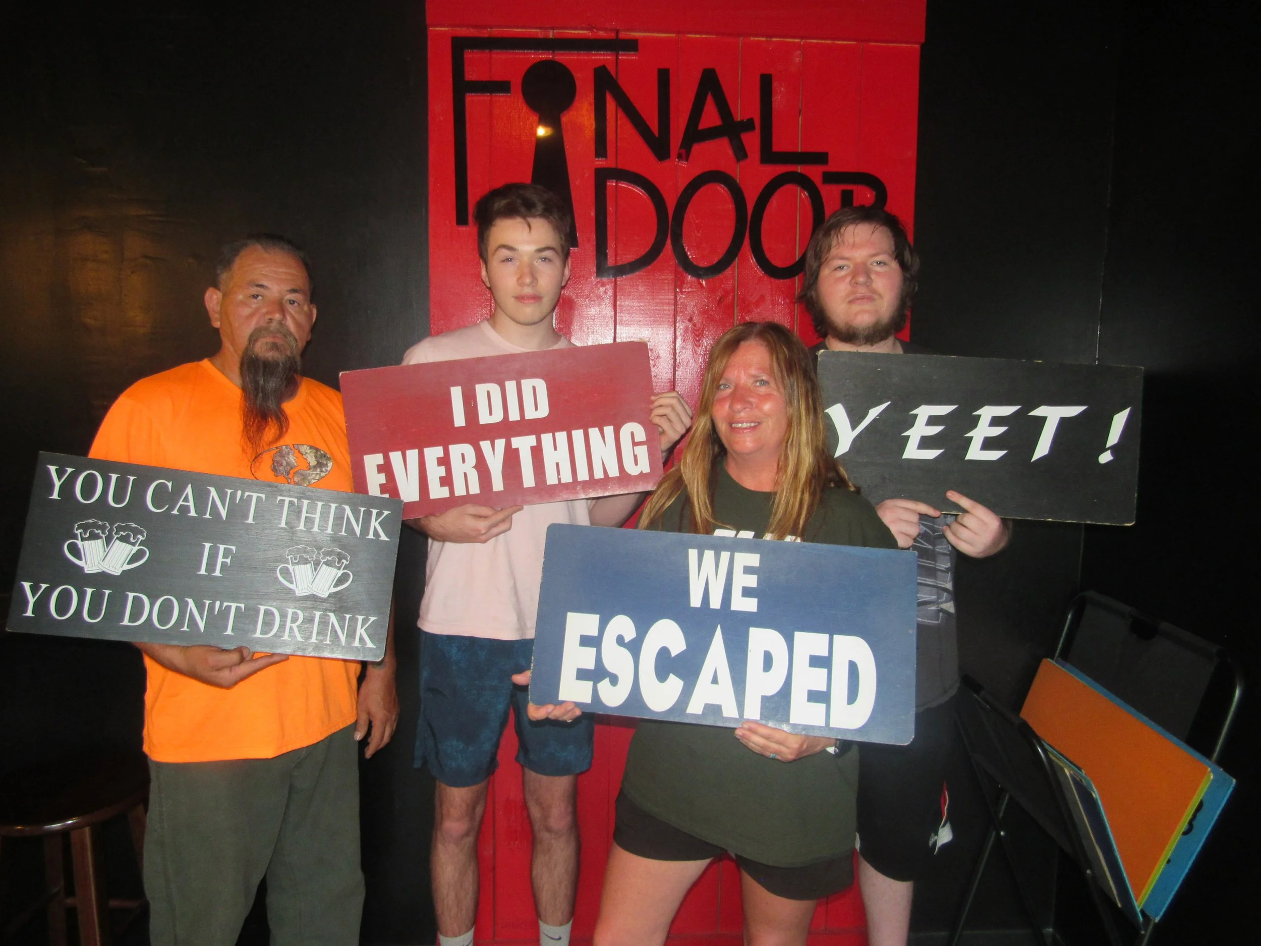 the-final-door-escape-room-columbia-sc-team-photos-07-08-22 (4).JPG
