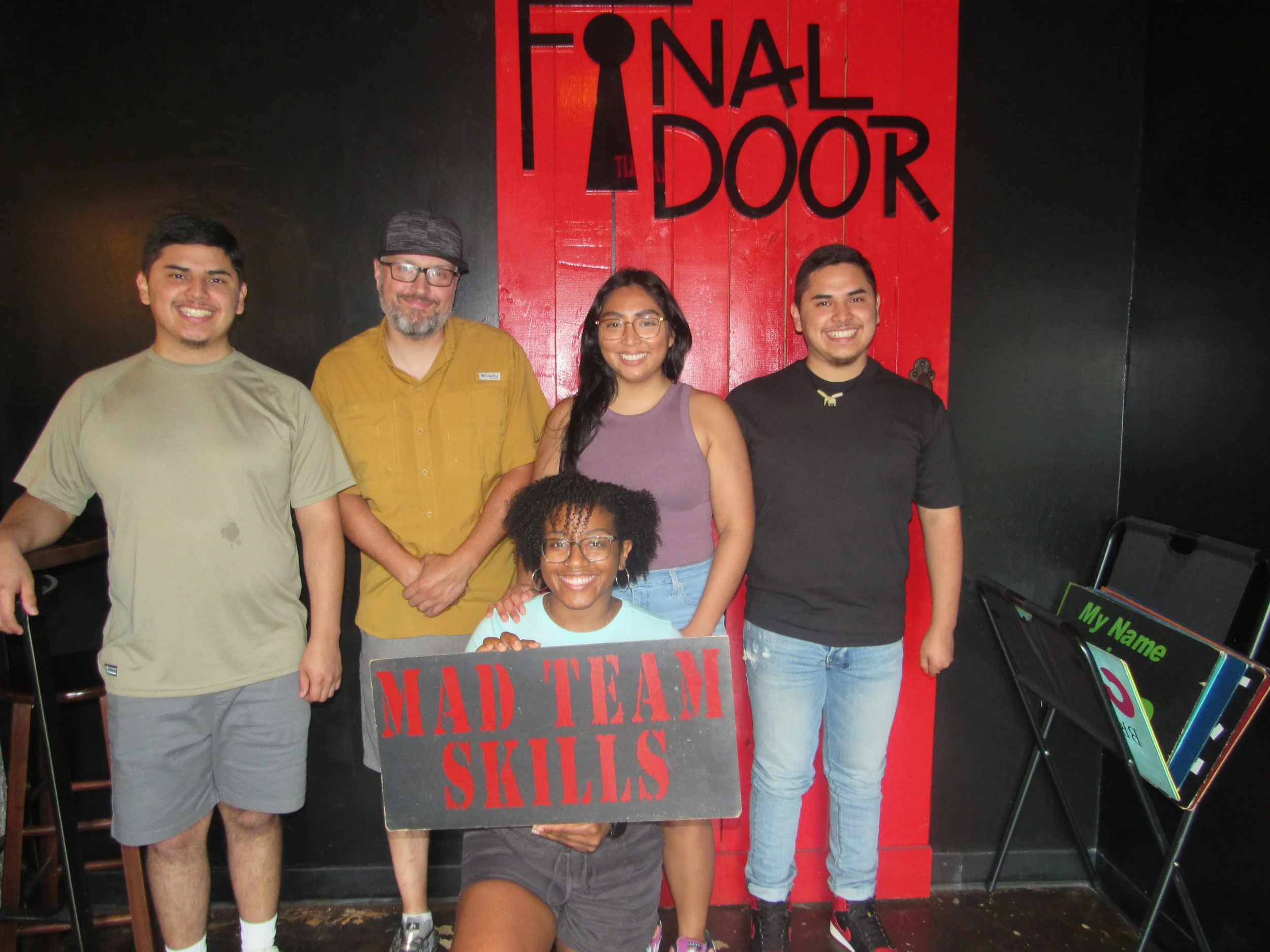 the-final-door-escape-room-columbia-sc-team-photos-07-09-22 (7).JPG