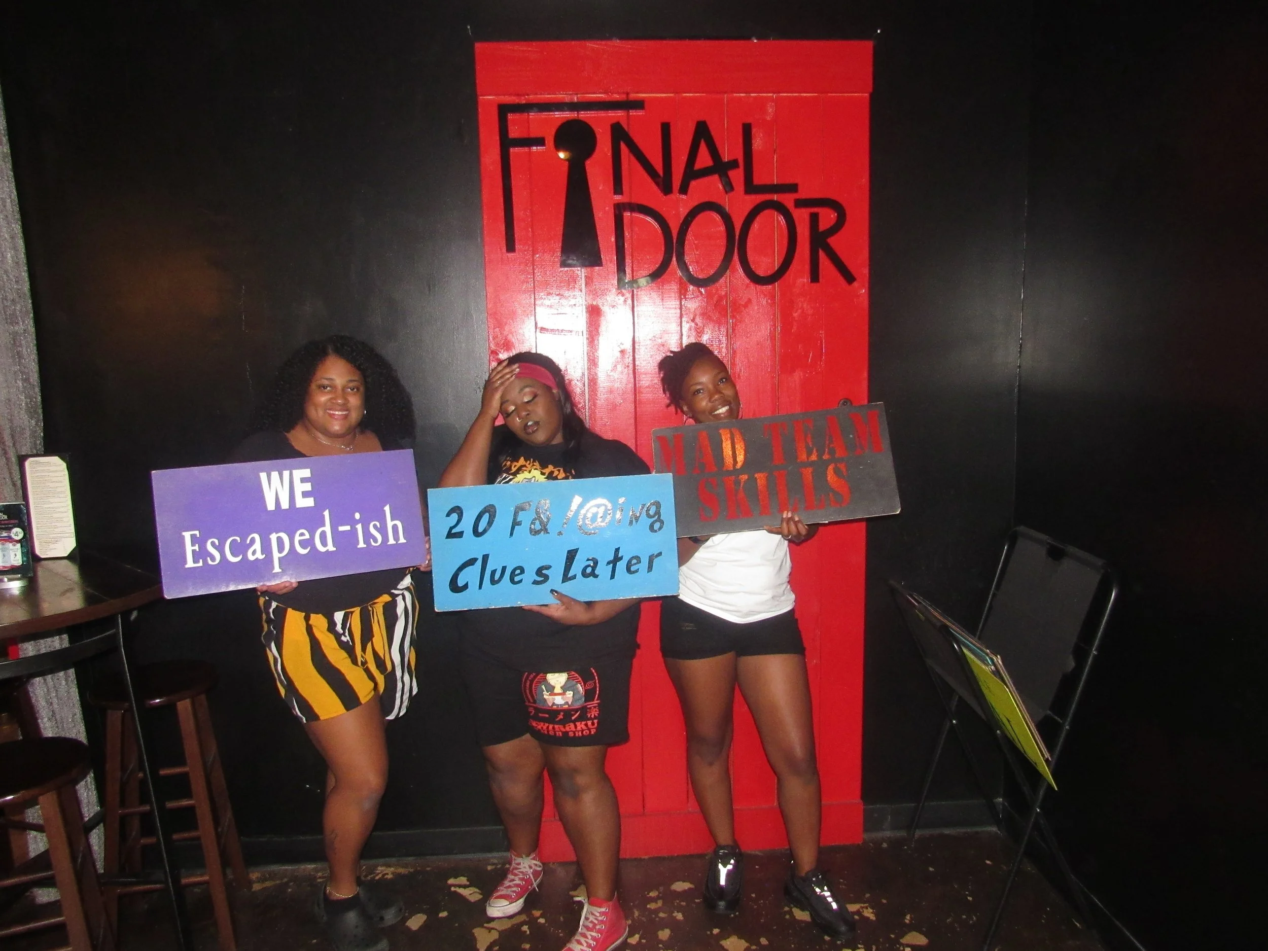 the-final-door-escape-room-columbia-sc-team-photos-07-09-22 (15).JPG