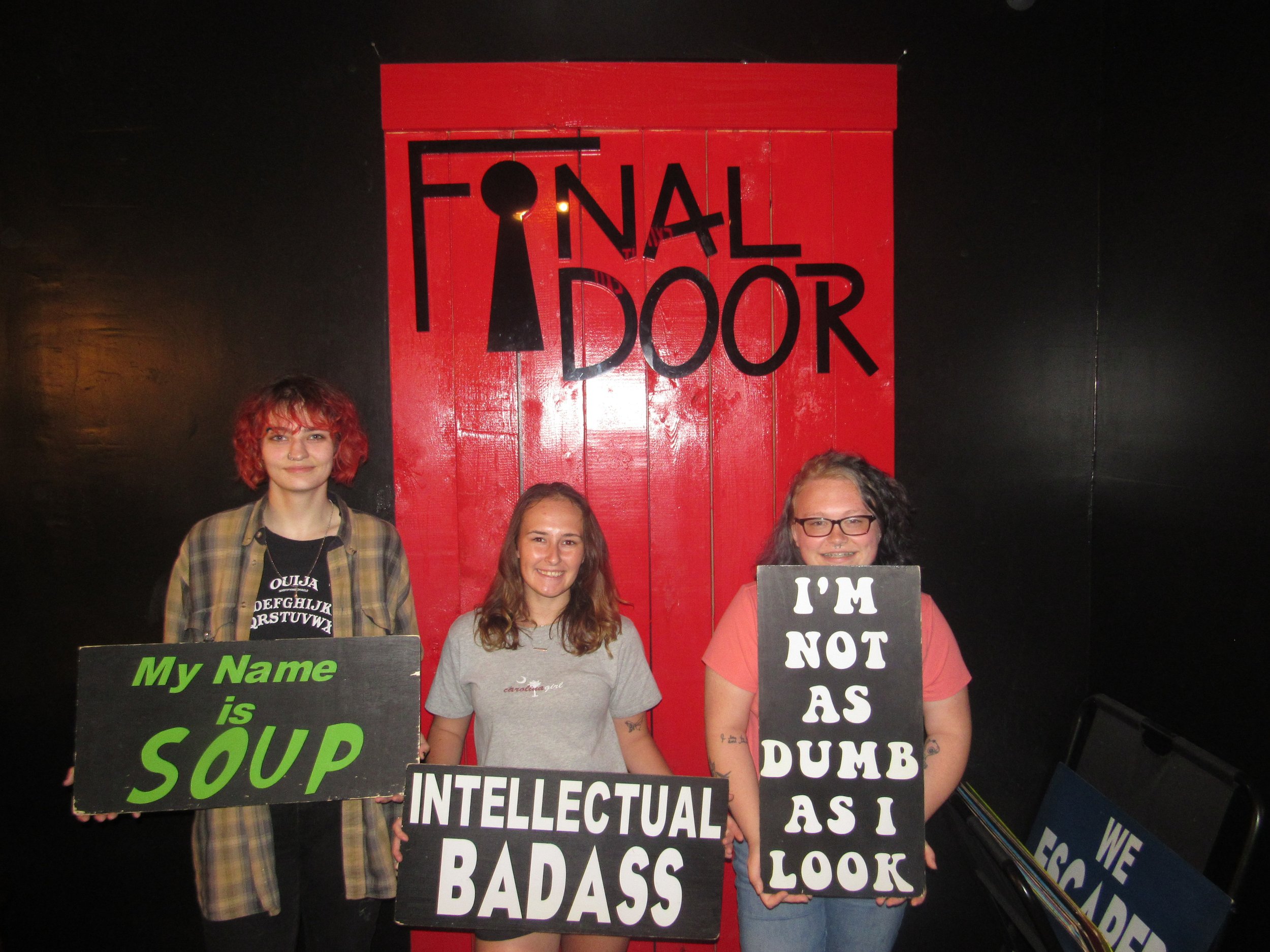 the-final-door-escape-room-columbia-sc-team-photos-07-10-22 (12).JPG