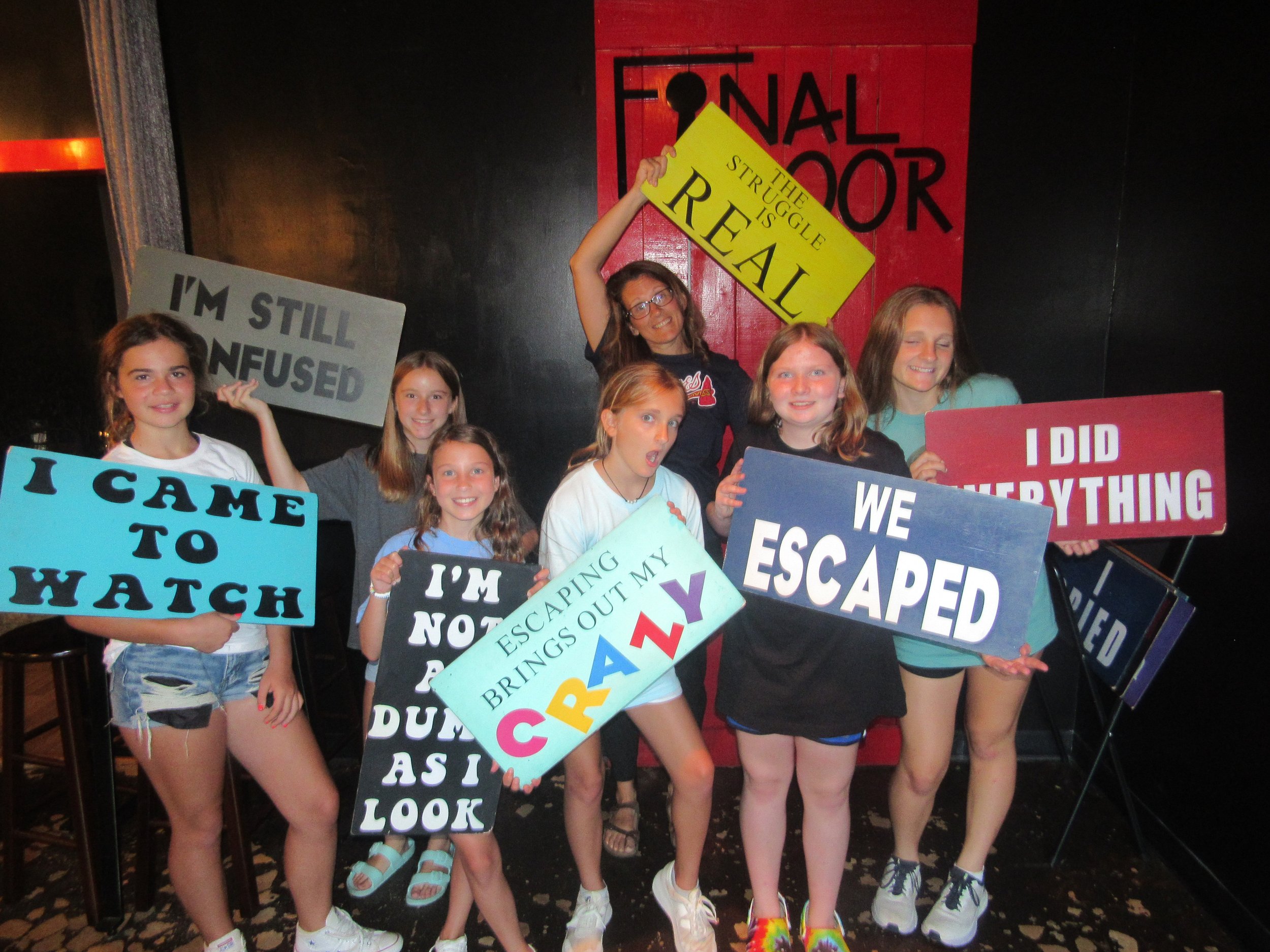 the-final-door-escape-room-columbia-sc-team-photos-07-11-22 (3).JPG