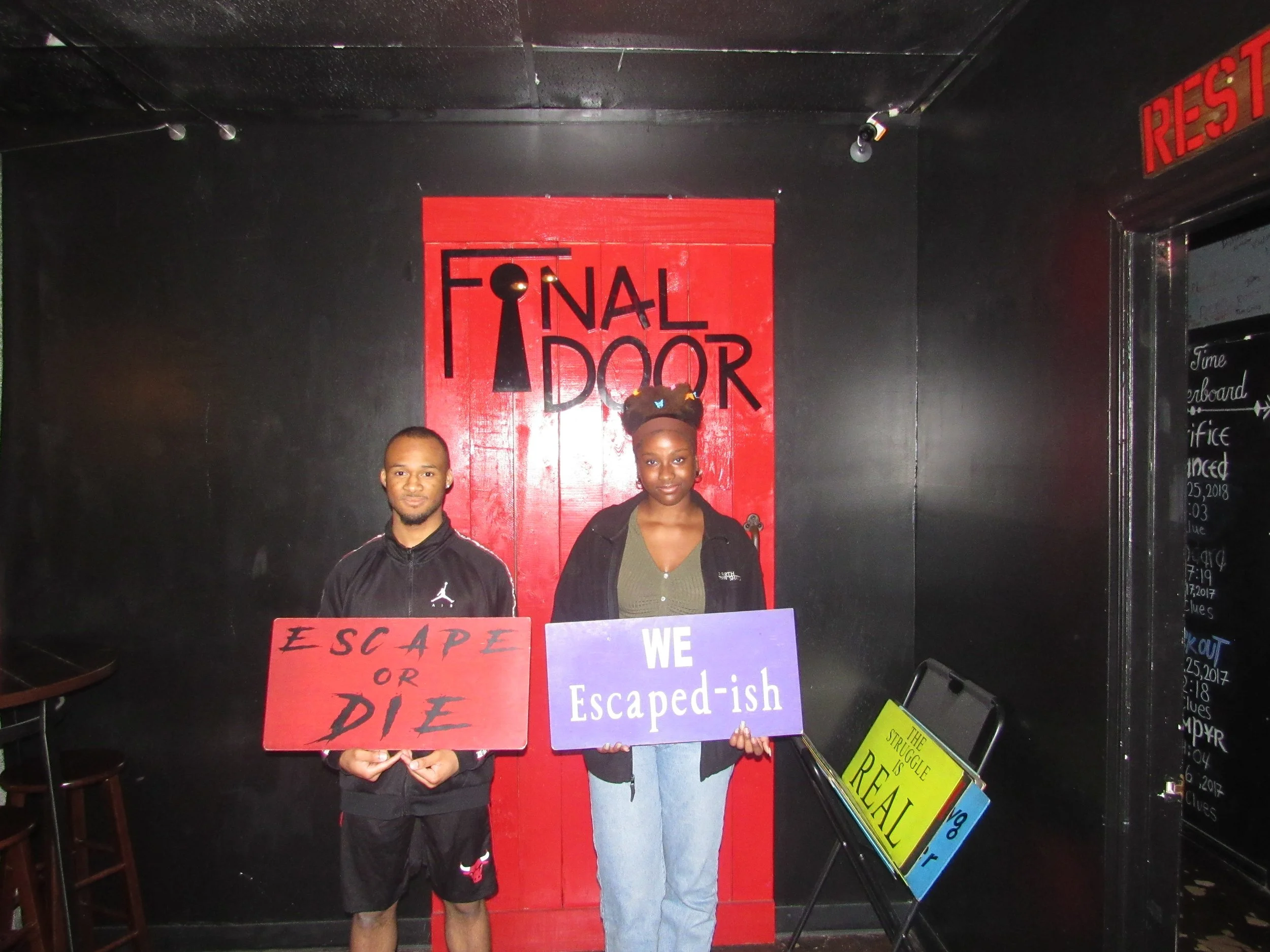the-final-door-escape-room-columbia-sc-team-photos-07-22-22 (3).JPG