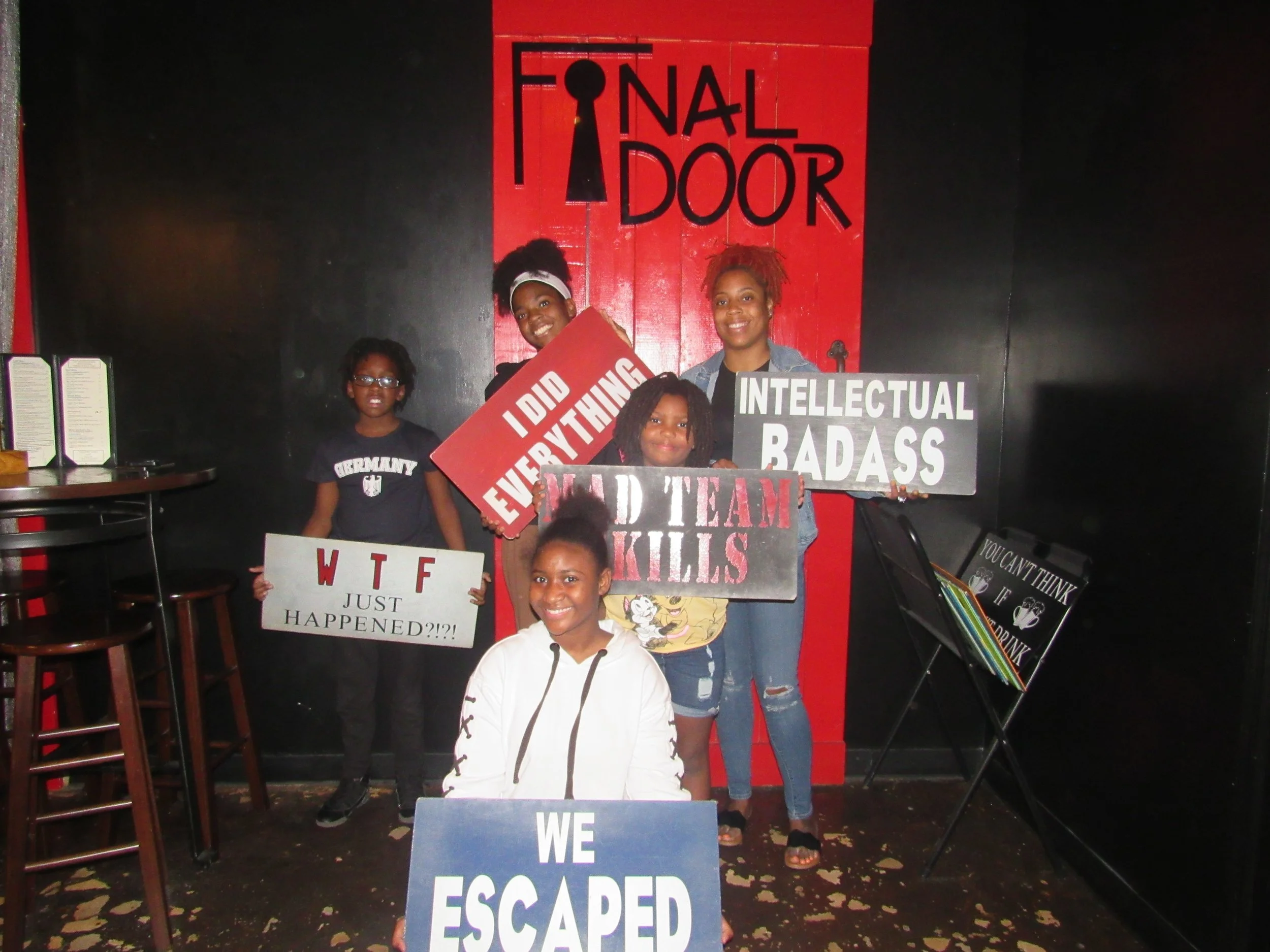 the-final-door-escape-room-columbia-sc-team-photos-08-03-22 (5).JPG