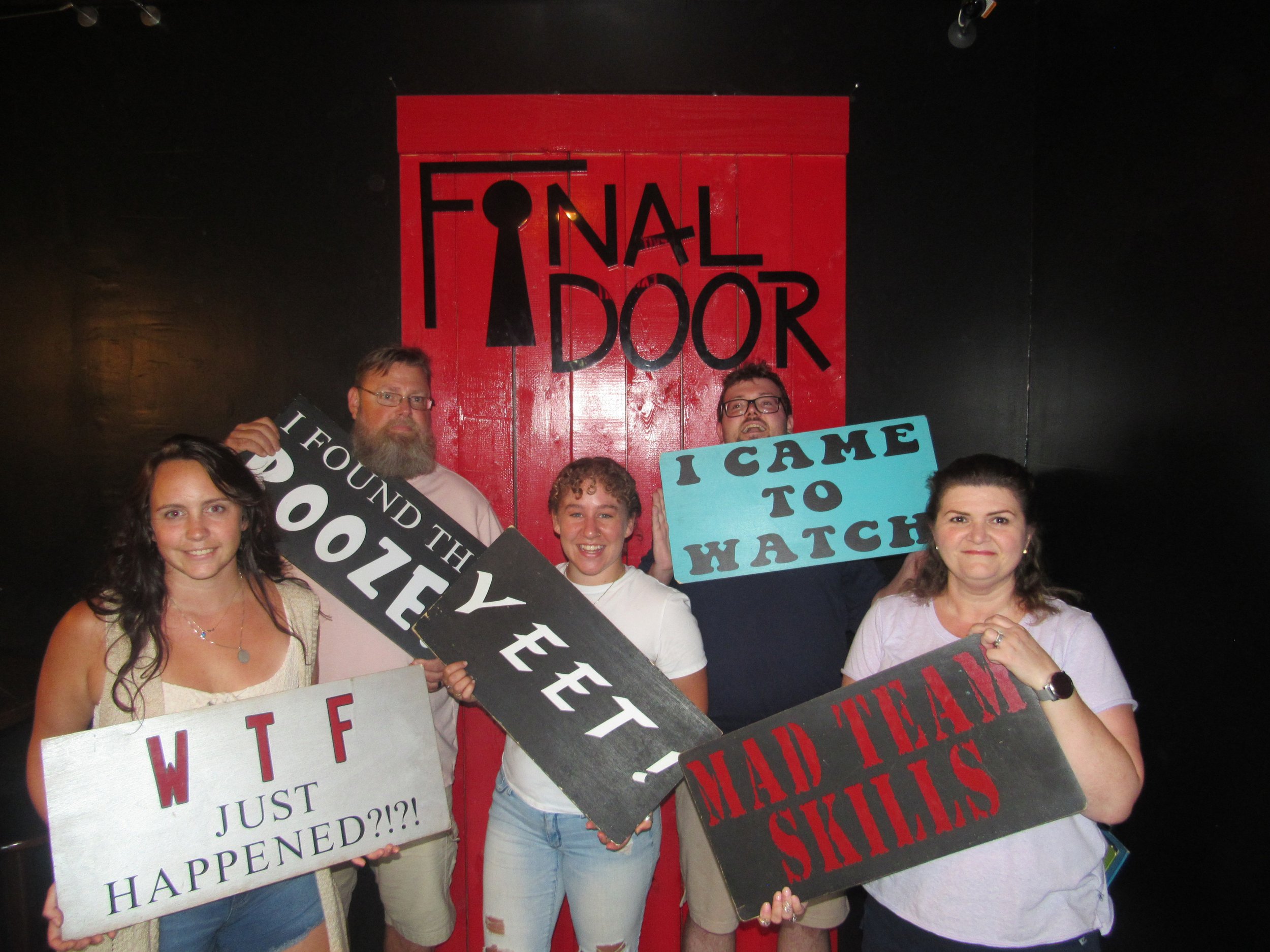 the-final-door-escape-room-columbia-sc-team-photos-08-06-22 (12).JPG