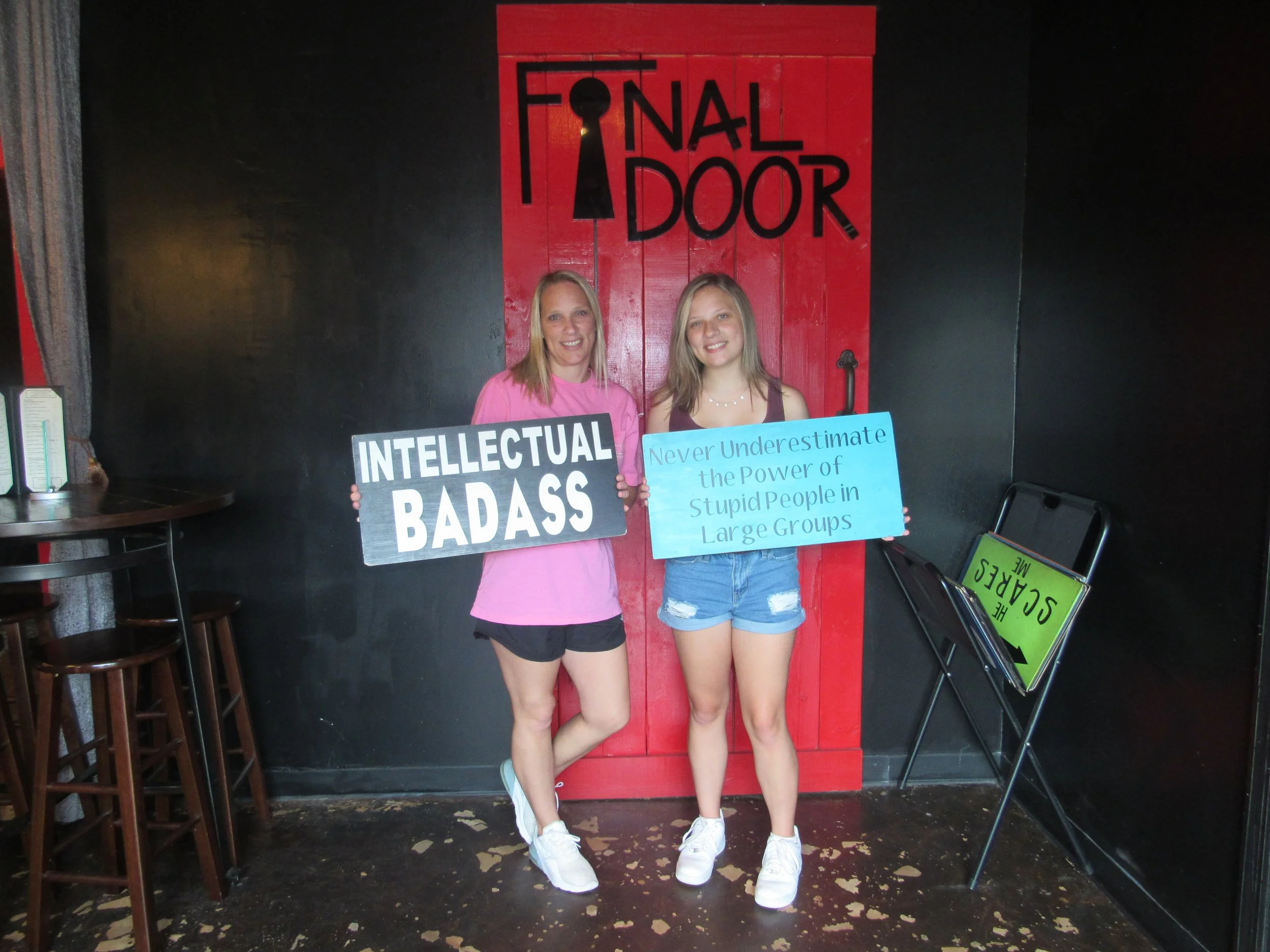 the-final-door-escape-room-columbia-sc-team-photos-08-11-22 (2).JPG