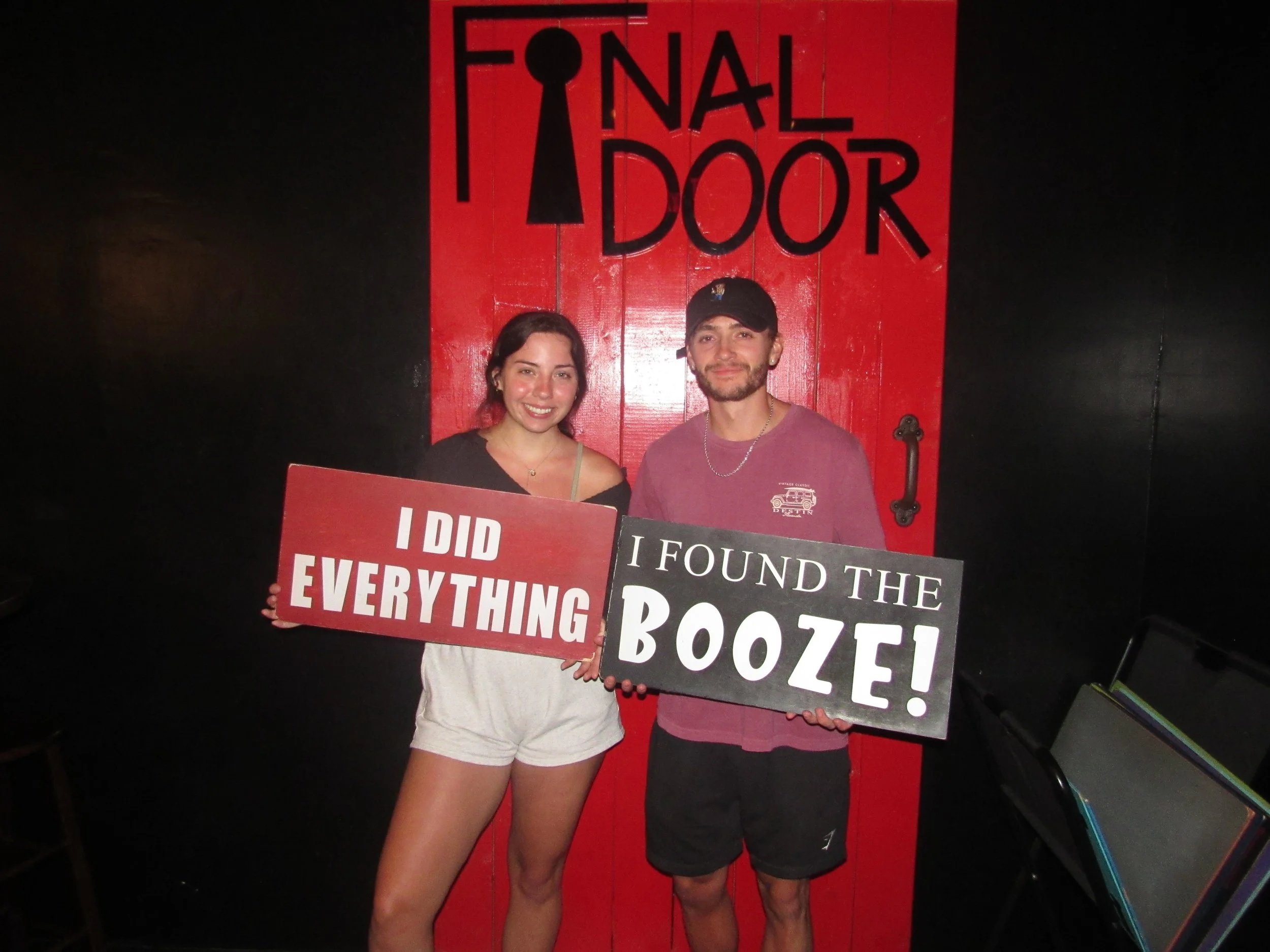 the-final-door-escape-room-columbia-sc-team-photos-08-20-22 (19).JPG