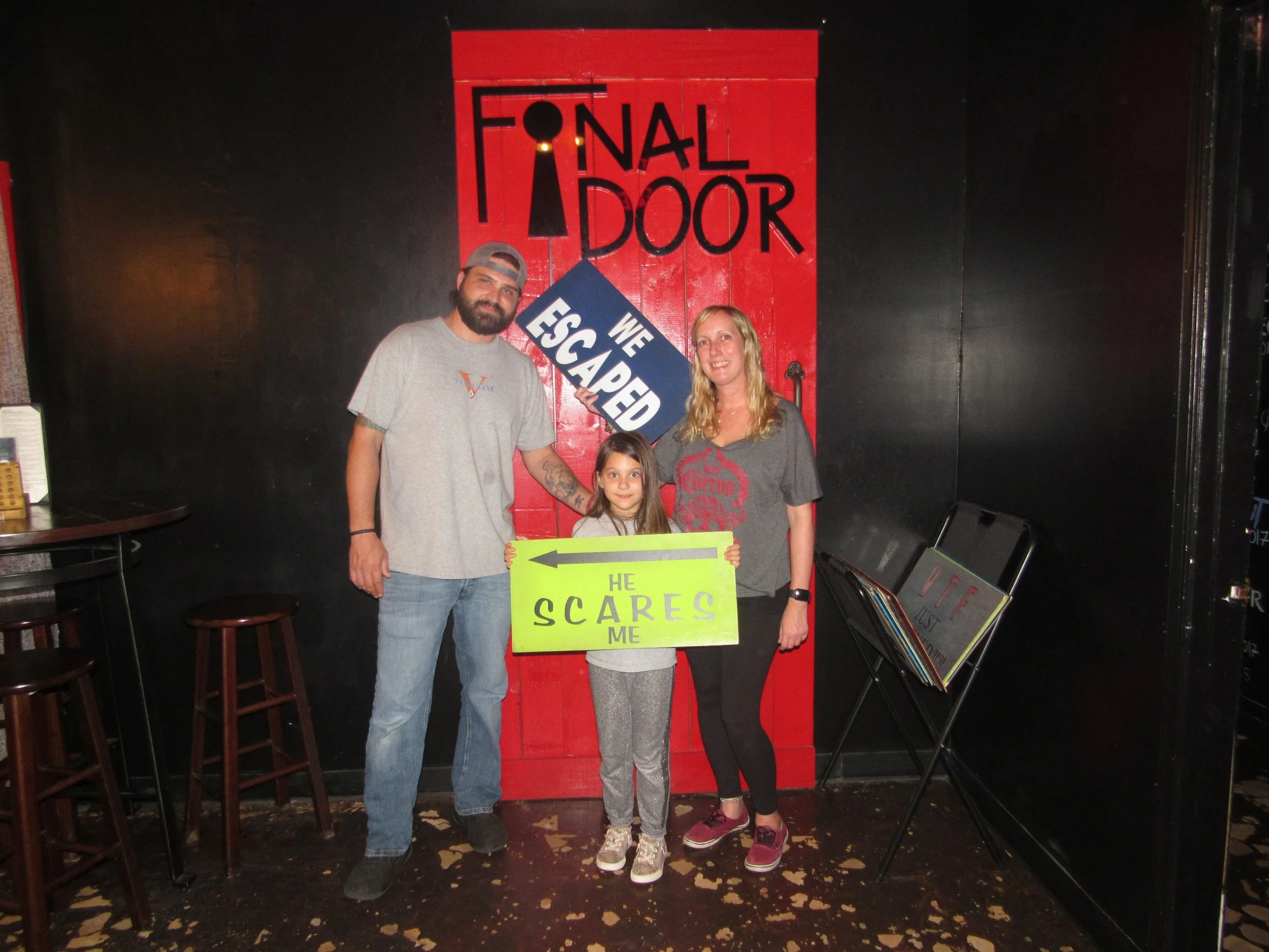 the-final-door-escape-room-columbia-sc-team-photos-08-25-22 (5).JPG