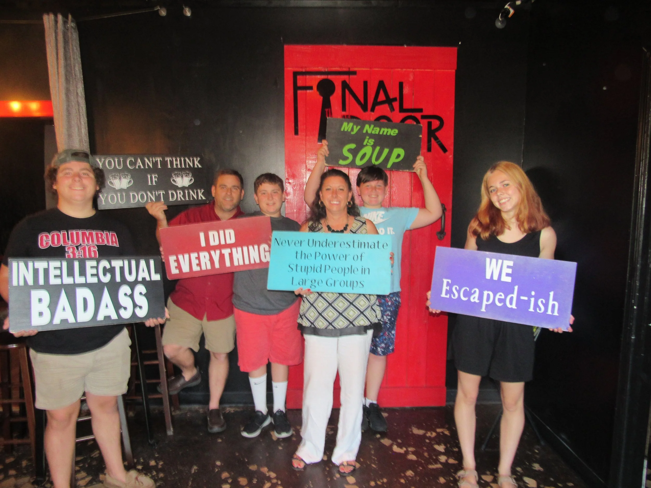 the-final-door-escape-room-columbia-sc-team-photos-08-27-22 (10).JPG