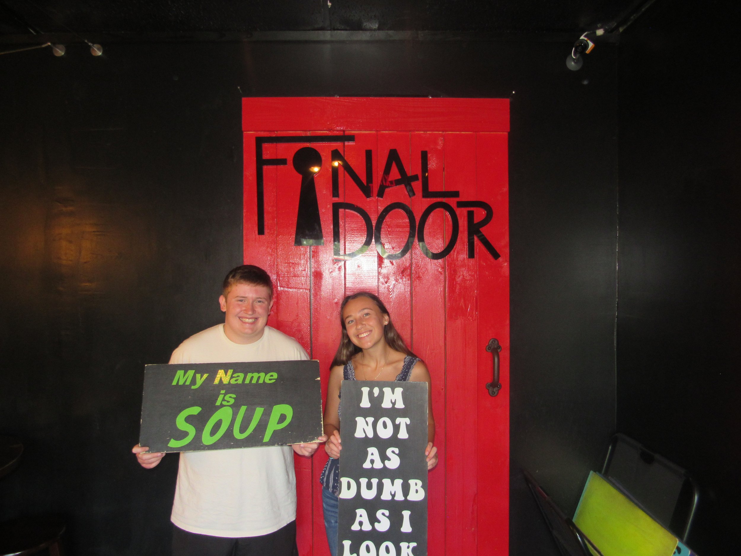 the-final-door-escape-room-columbia-sc-team-photos-09-02-22  (4).JPG