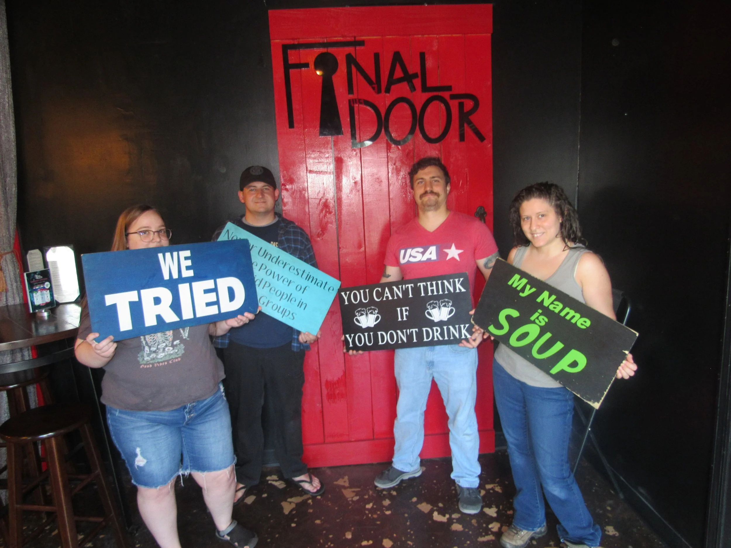 the-final-door-escape-room-columbia-sc-team-photos-09-03-22  (4).JPG