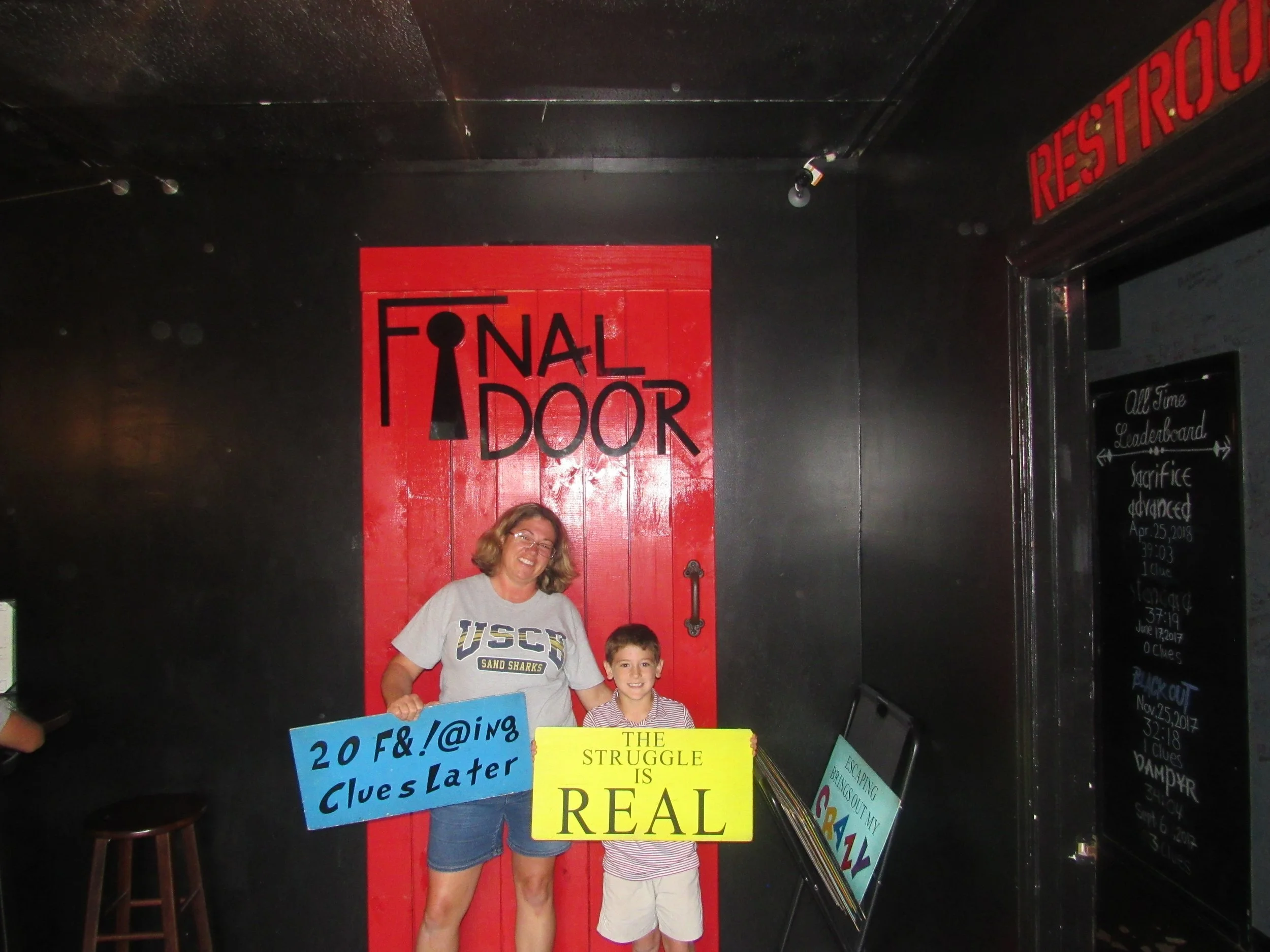 the-final-door-escape-room-columbia-sc-team-photos-09-03-22  (8).JPG