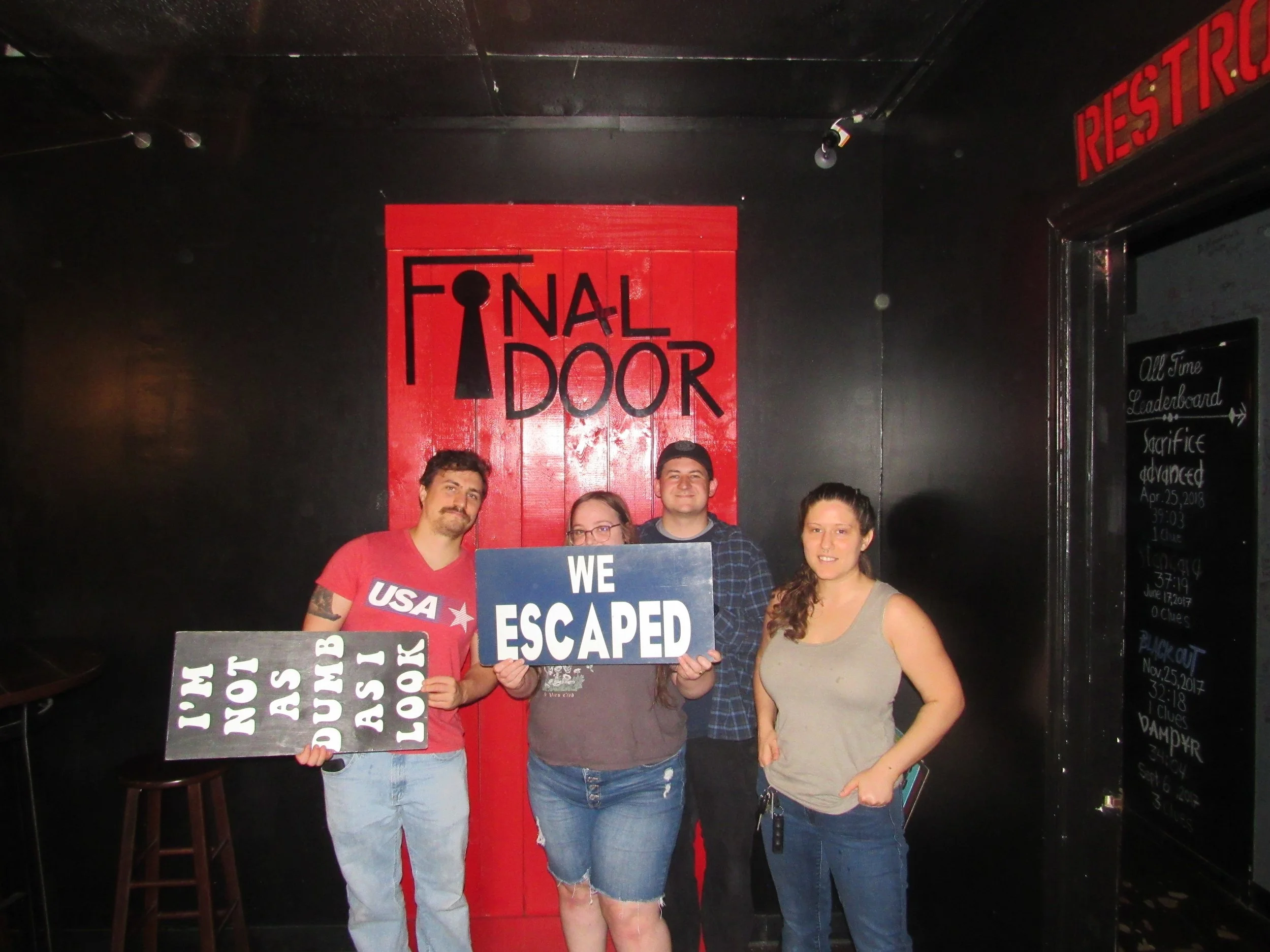 the-final-door-escape-room-columbia-sc-team-photos-09-03-22  (12).JPG