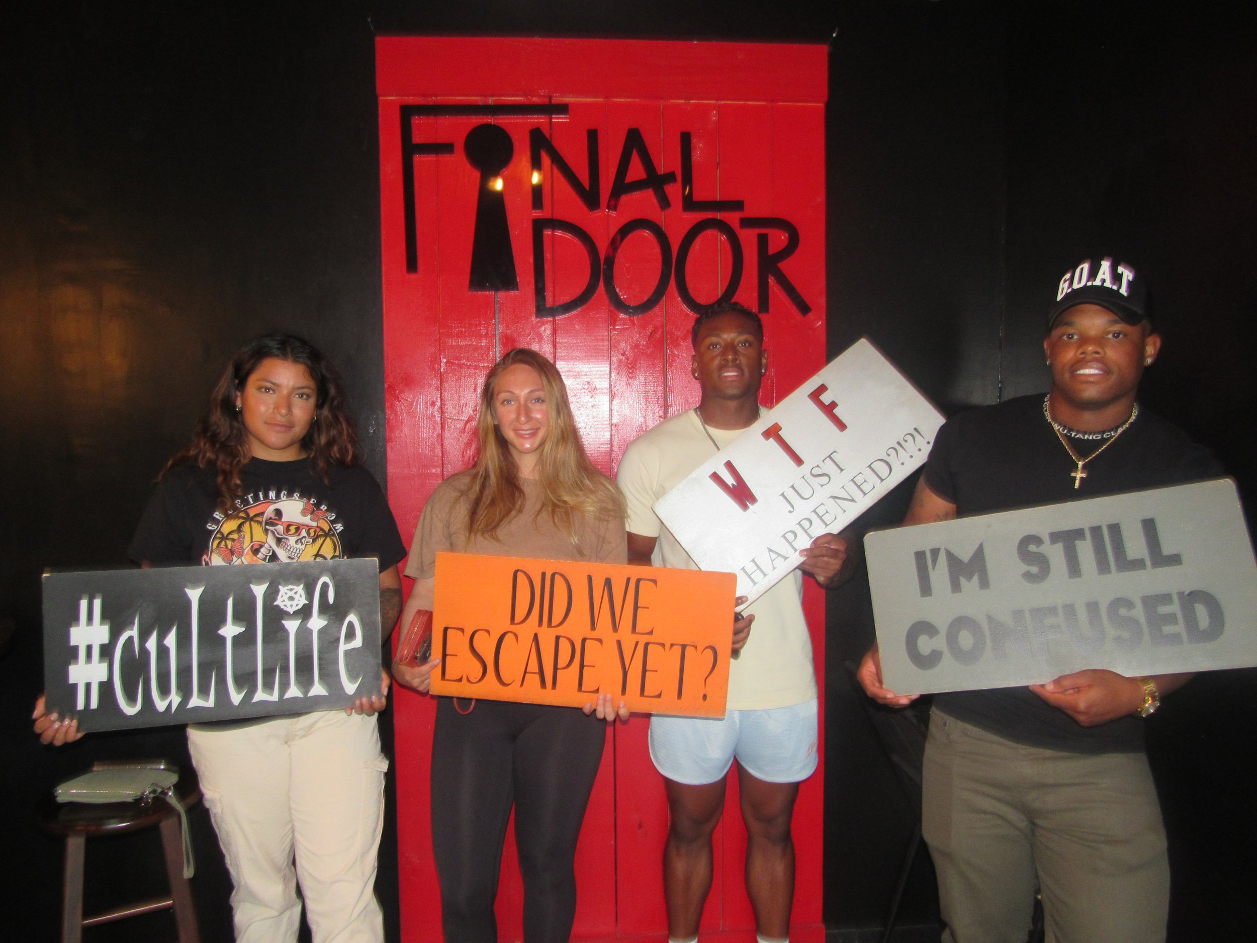 the-final-door-escape-room-columbia-sc-team-photos-09-03-22  (14).JPG