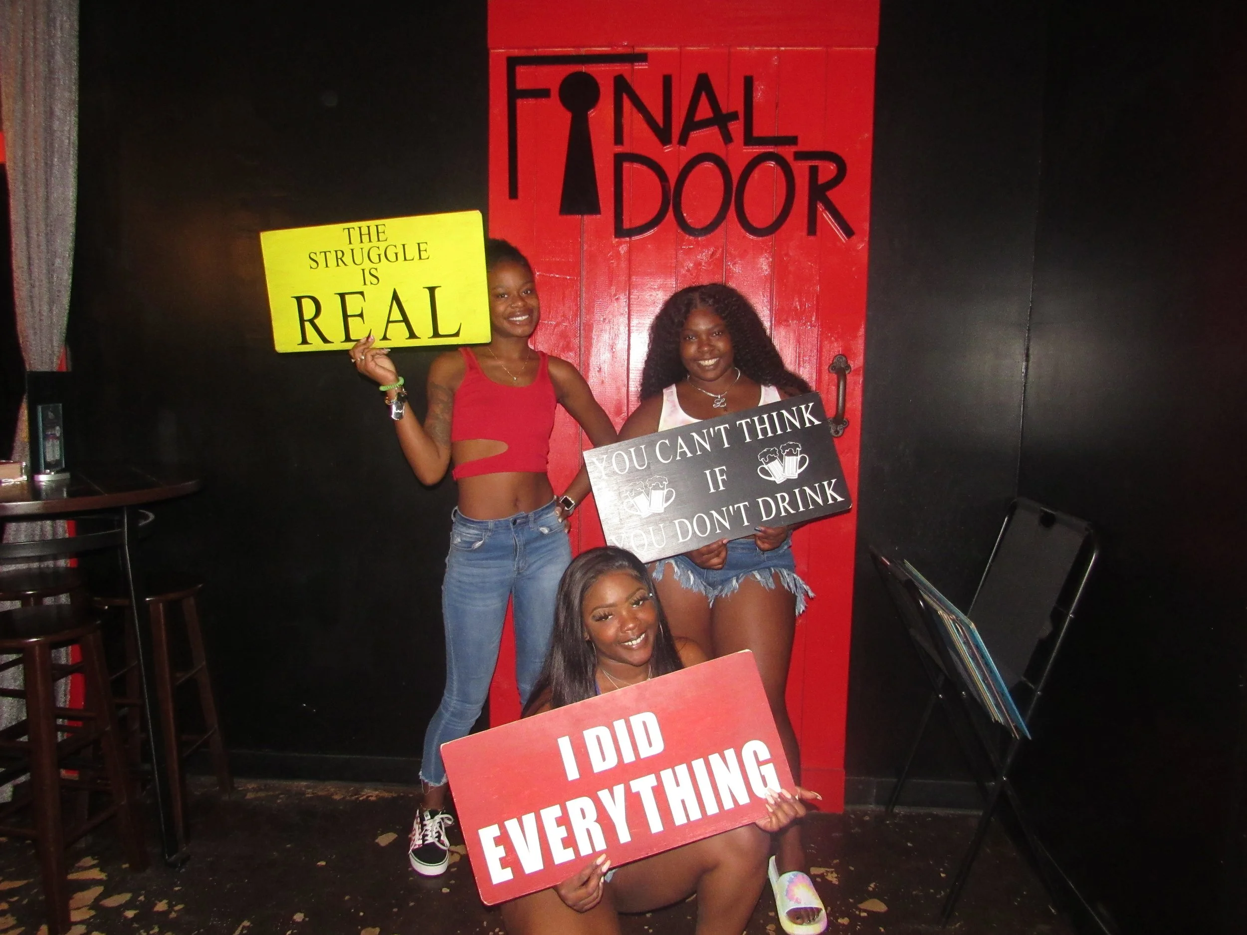 the-final-door-escape-room-columbia-sc-team-photos-09-03-22  (22).JPG