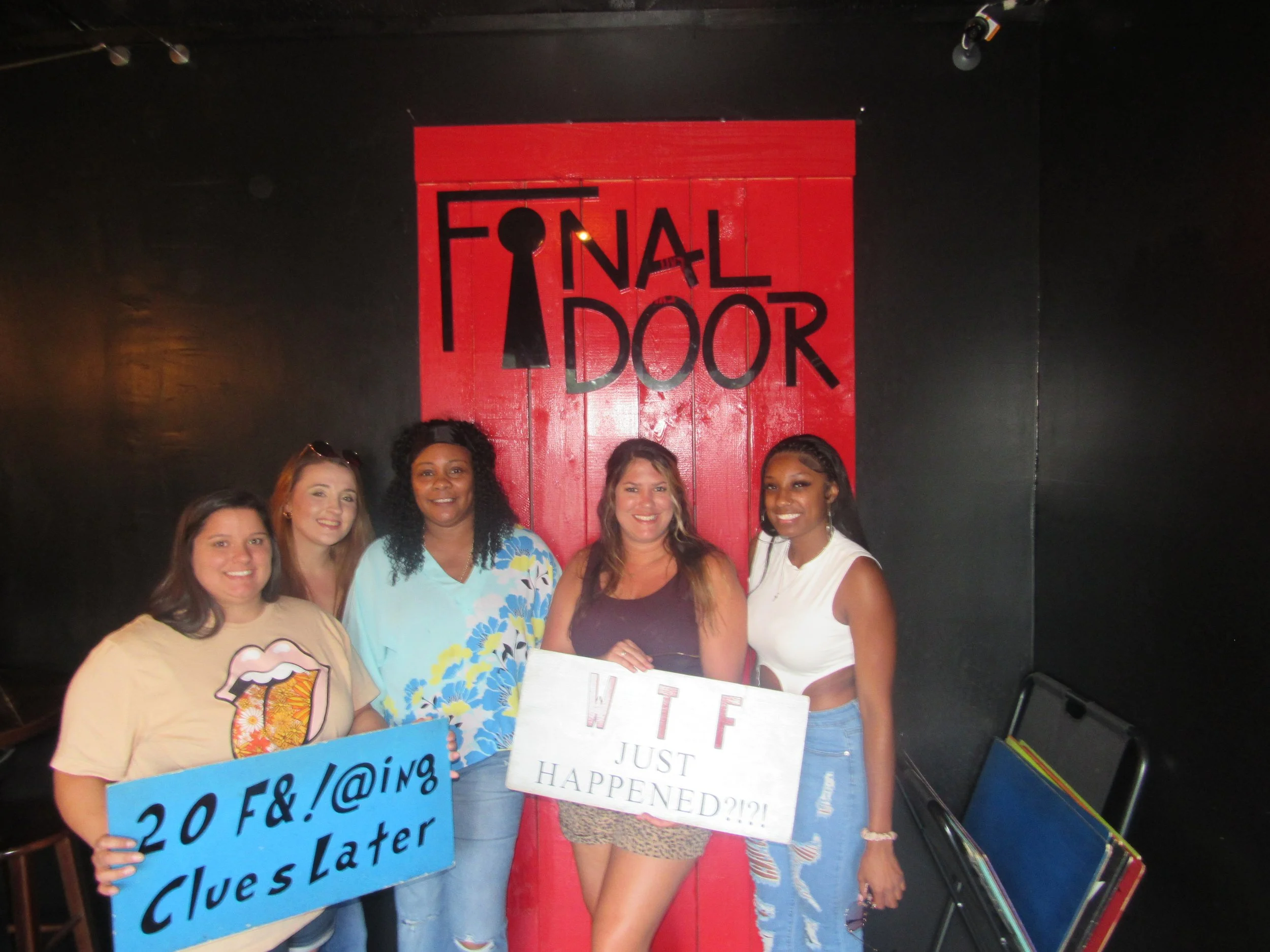 the-final-door-escape-room-columbia-sc-team-photos-09-04-22  (4).JPG