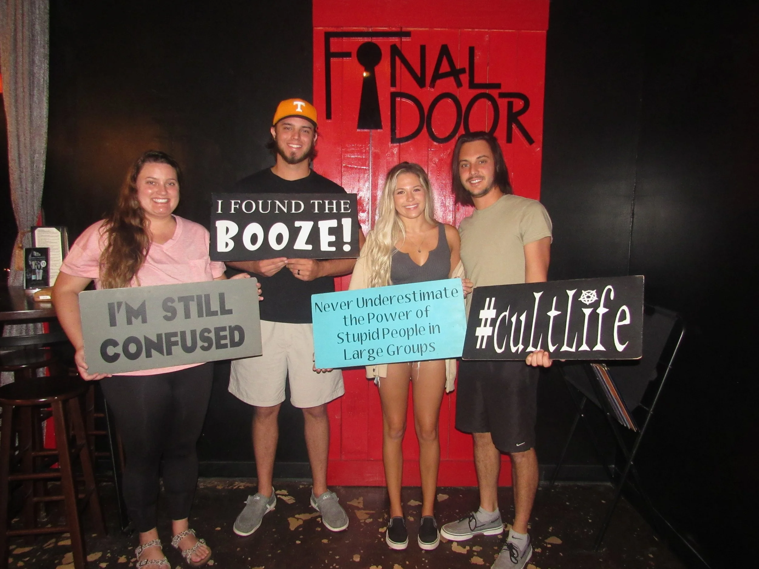 the-final-door-escape-room-columbia-sc-team-photos-09-04-22  (15).JPG