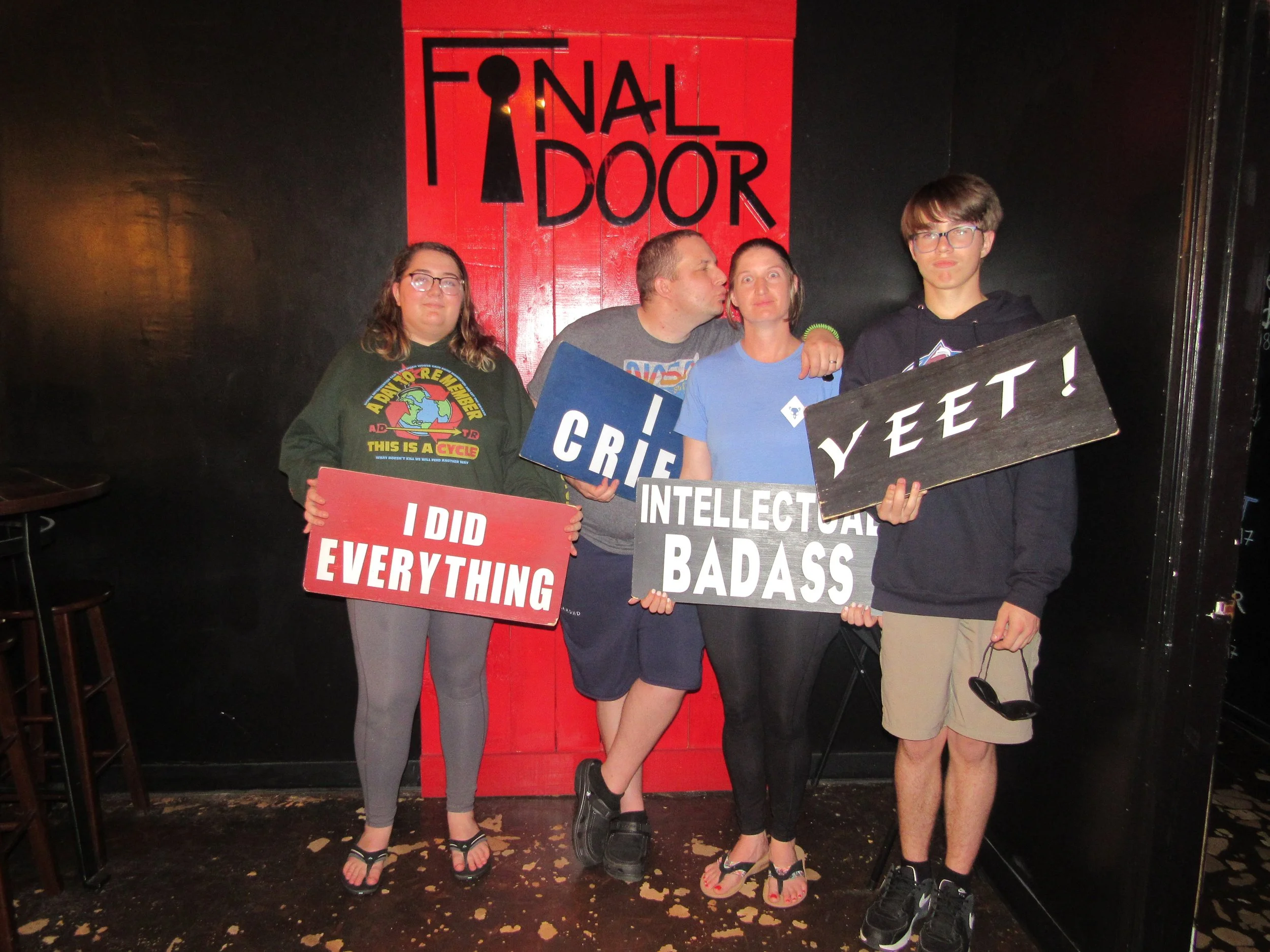 the-final-door-escape-room-columbia-sc-team-photos-09-04-22  (19).JPG